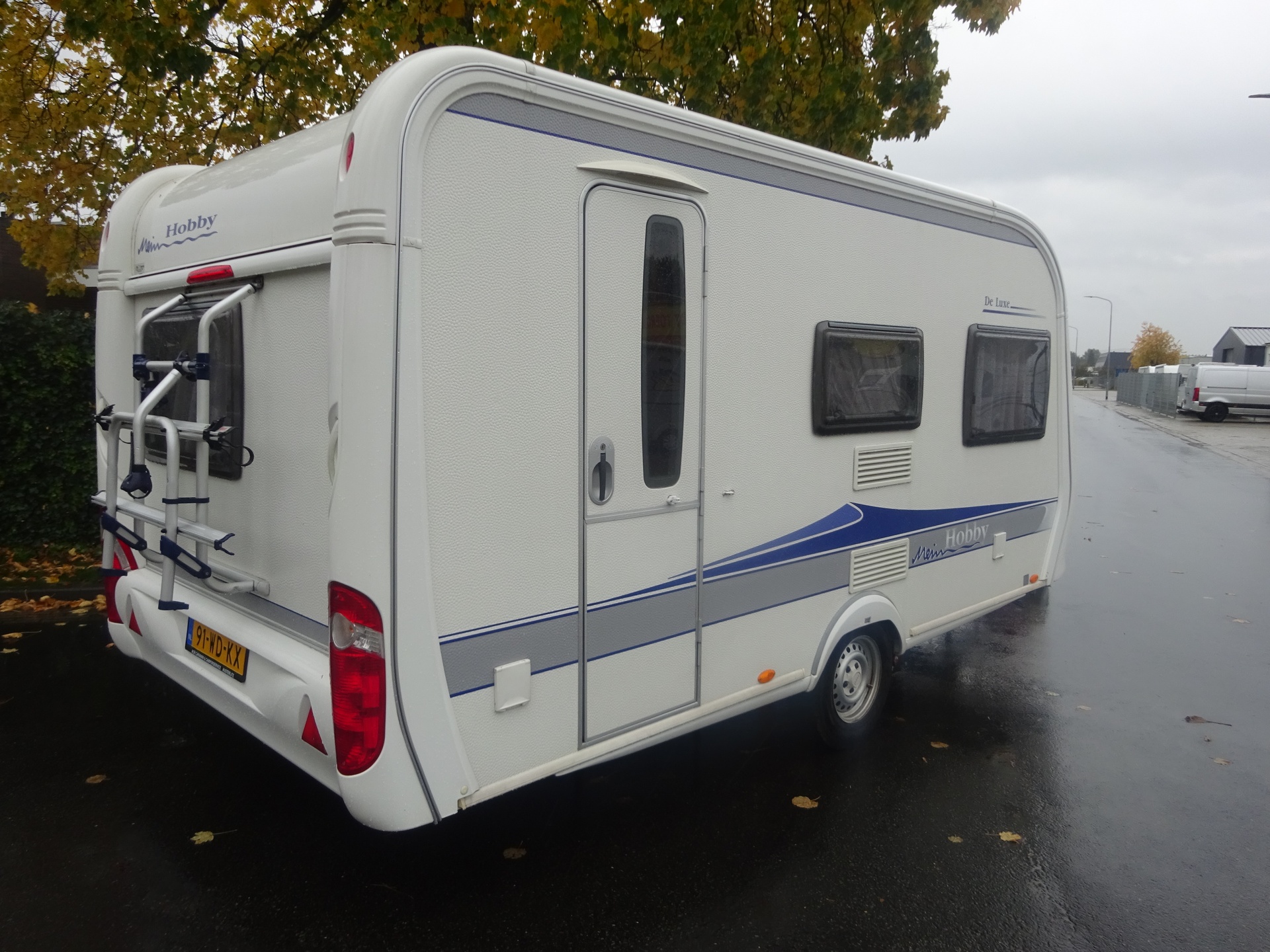 Hobby De luxe 440SF Vast Bed en Mover