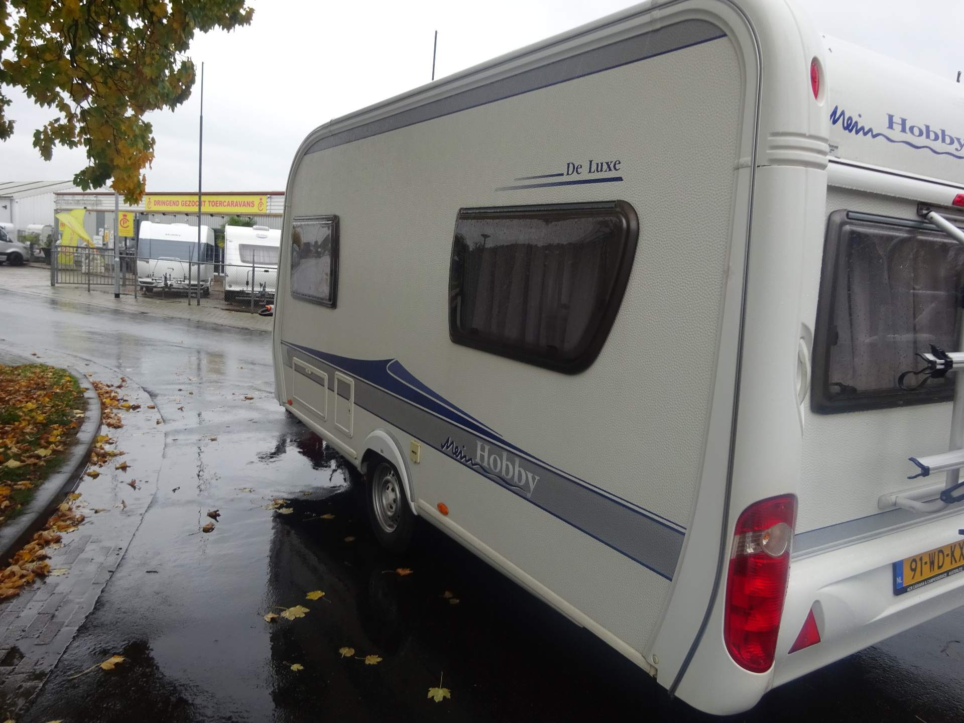 Hobby De luxe 440SF Vast Bed en Mover