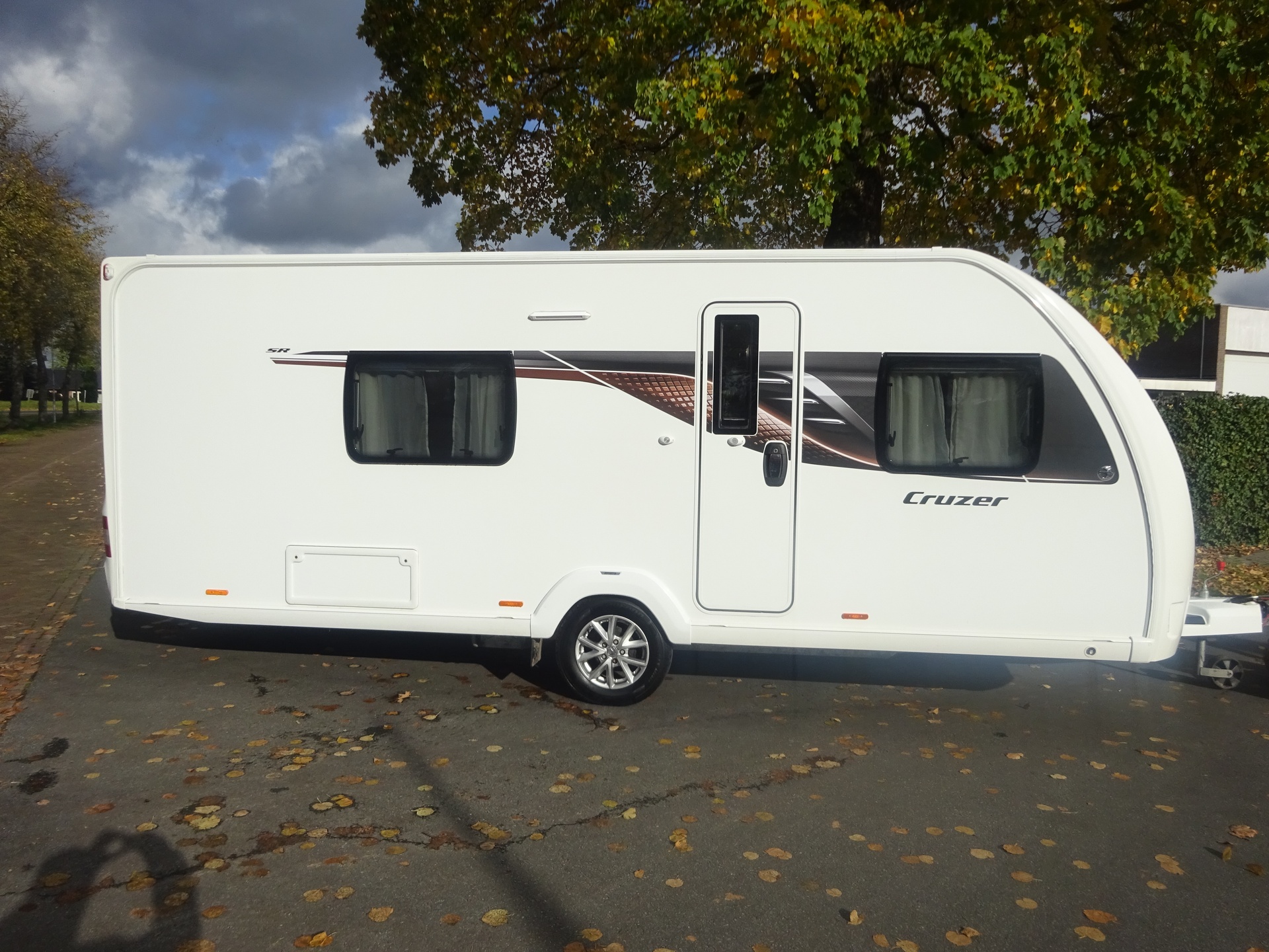 Sprite Cruzer 495 Frans Bed en Grote Badkamer