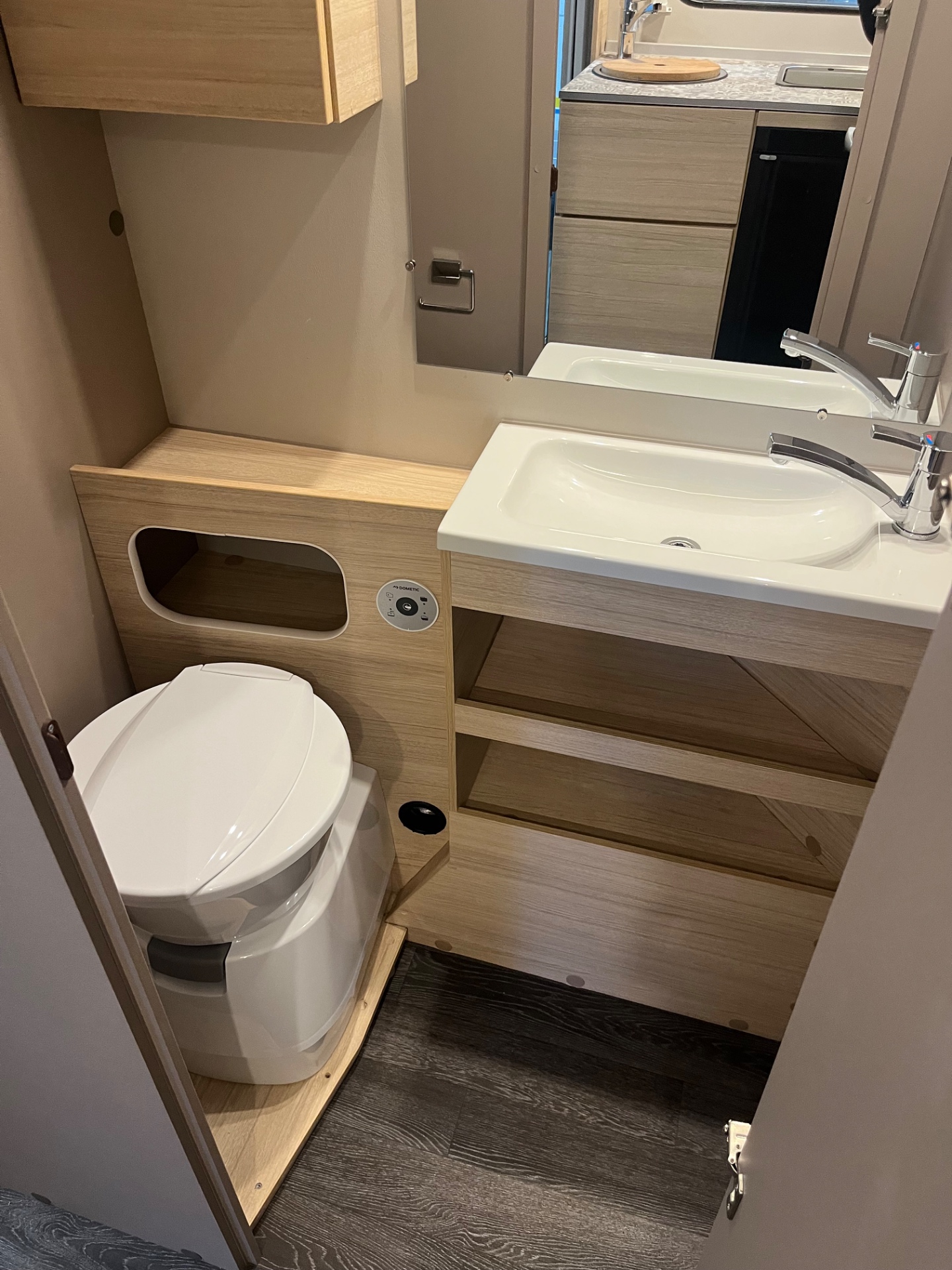 Weinsberg 470 EU Caracito