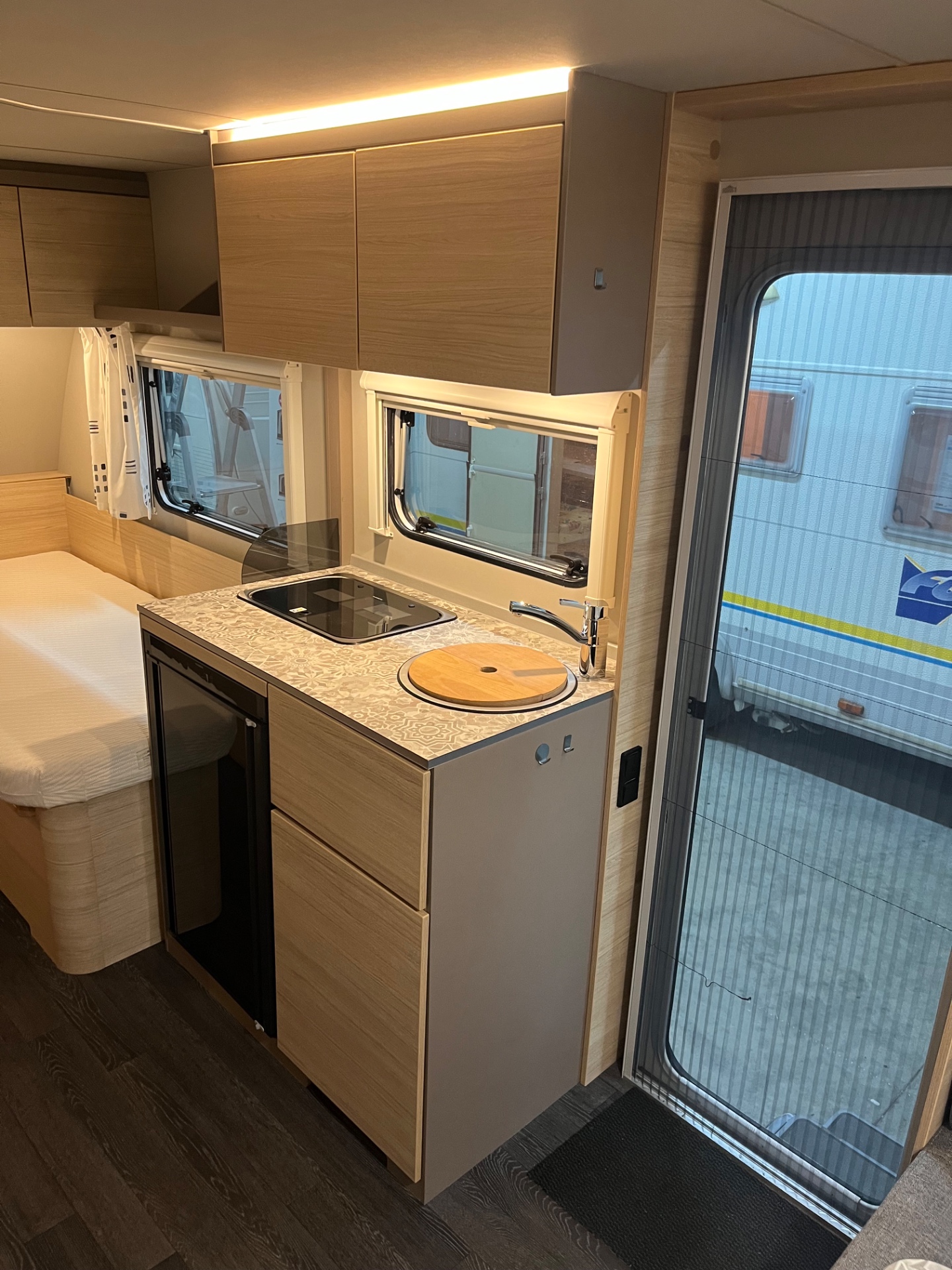 Weinsberg 470 EU Caracito