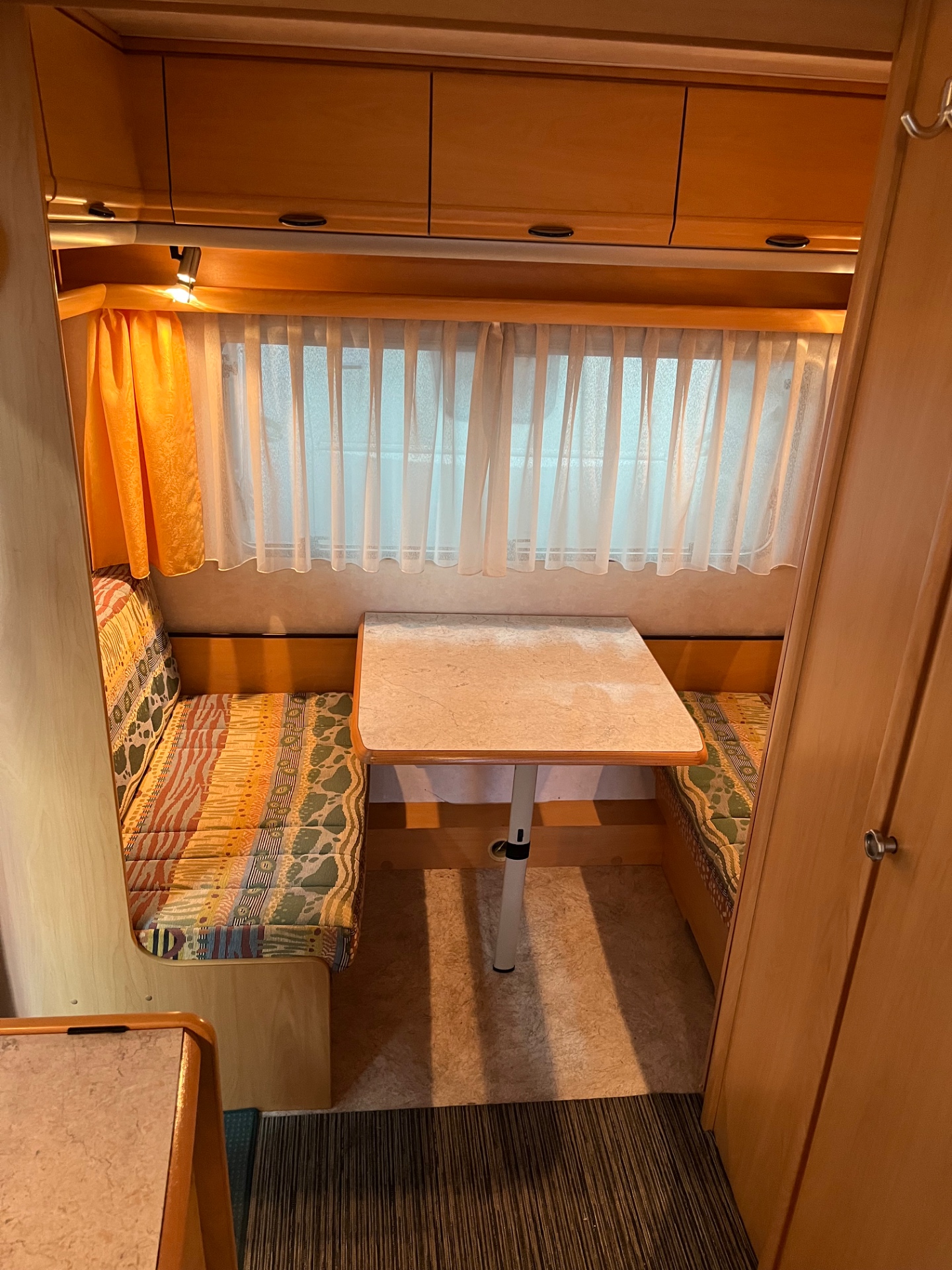 Wilk Stern 410 met voortent