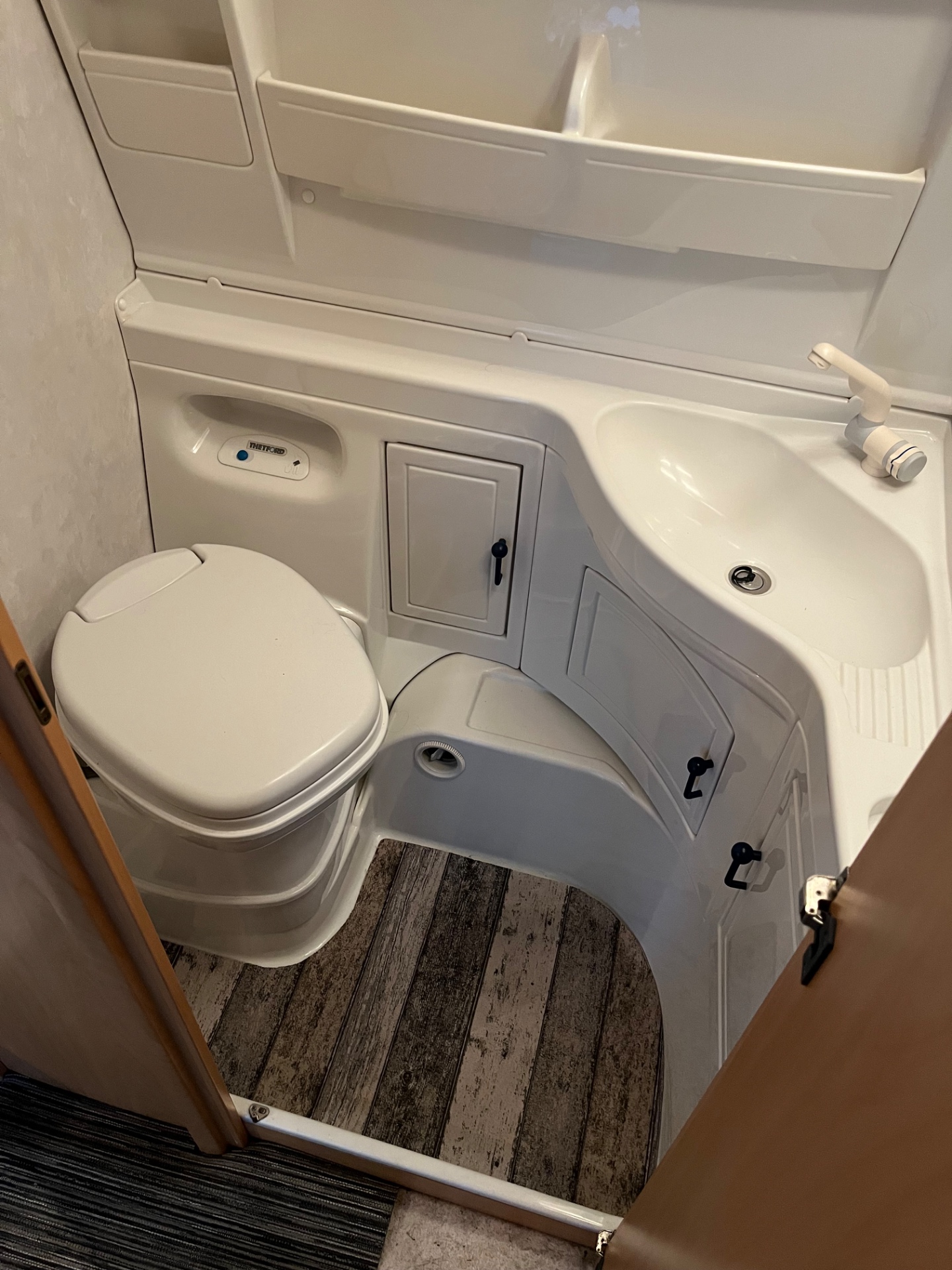 Wilk Stern 410 met voortent