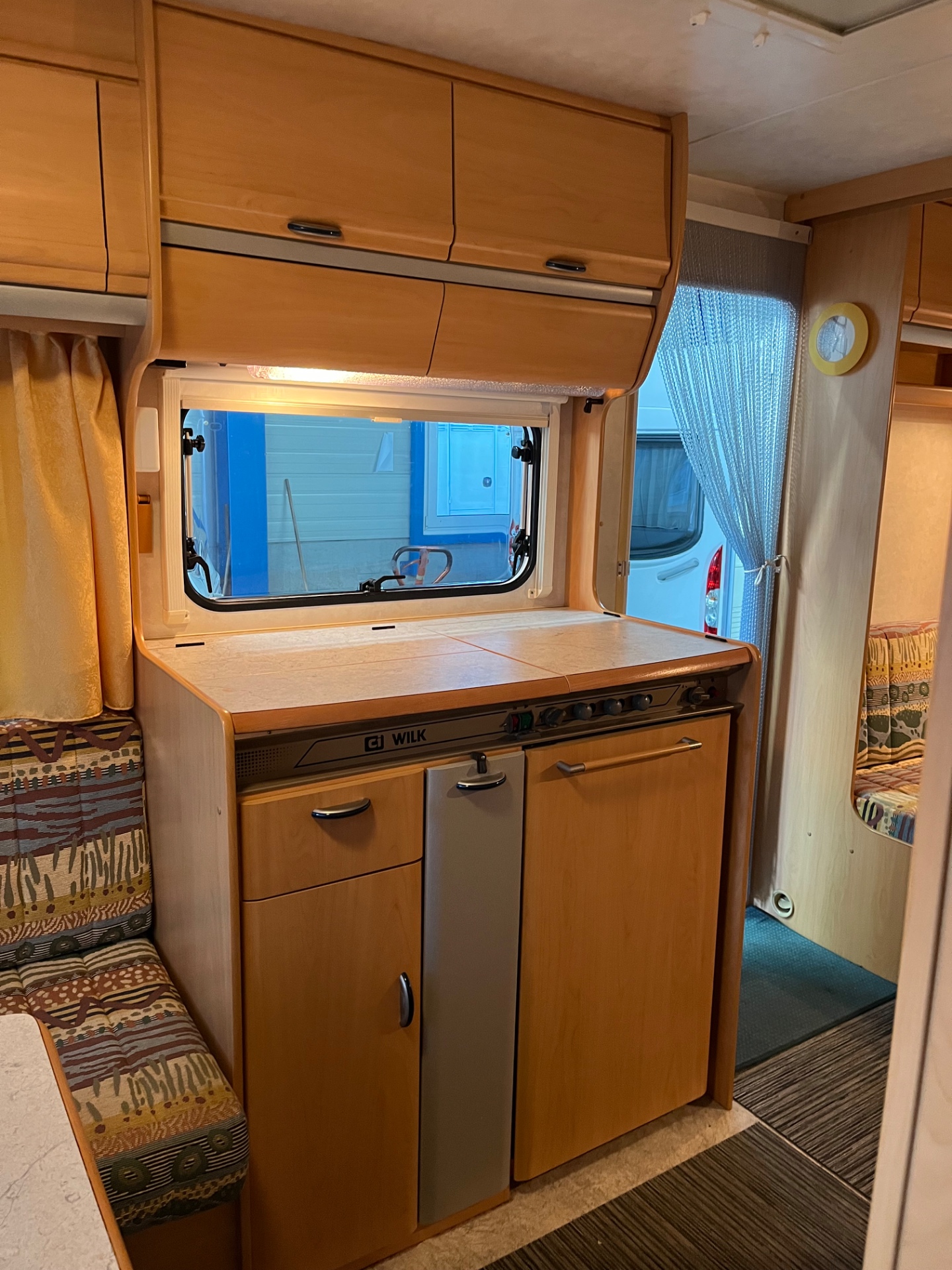 Wilk Stern 410 met voortent