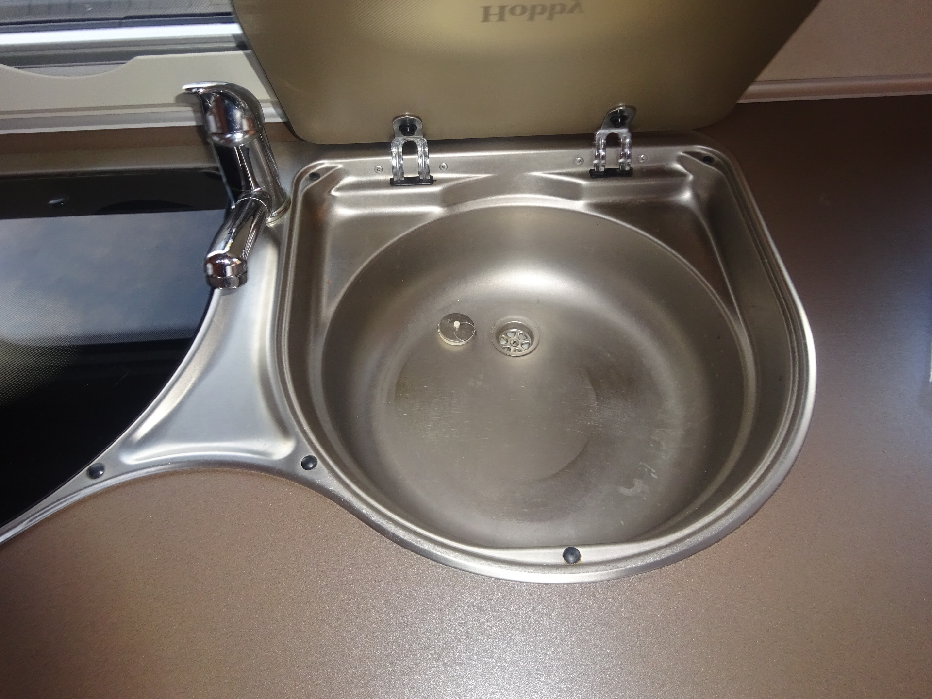 Hobby De luxe 440SF Vast Bed en Mover