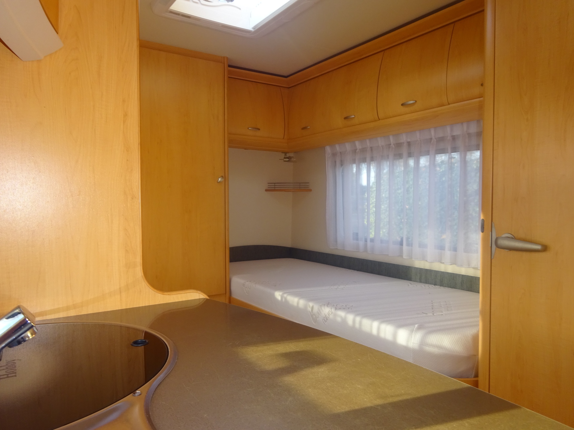 Hobby De luxe 460 LU Enkele Bedden + Mover