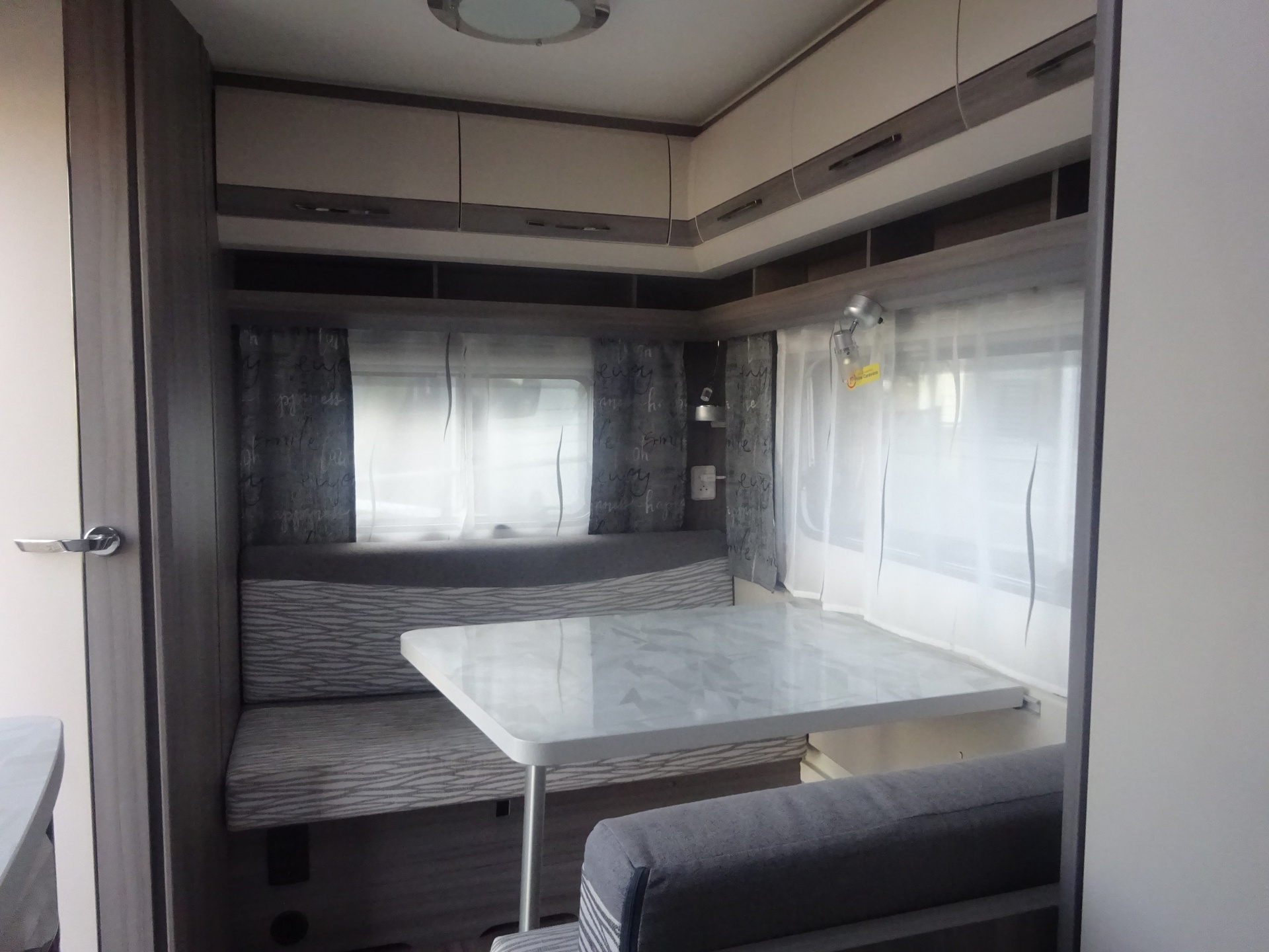 Hobby OnTour 390 SF Met Mover