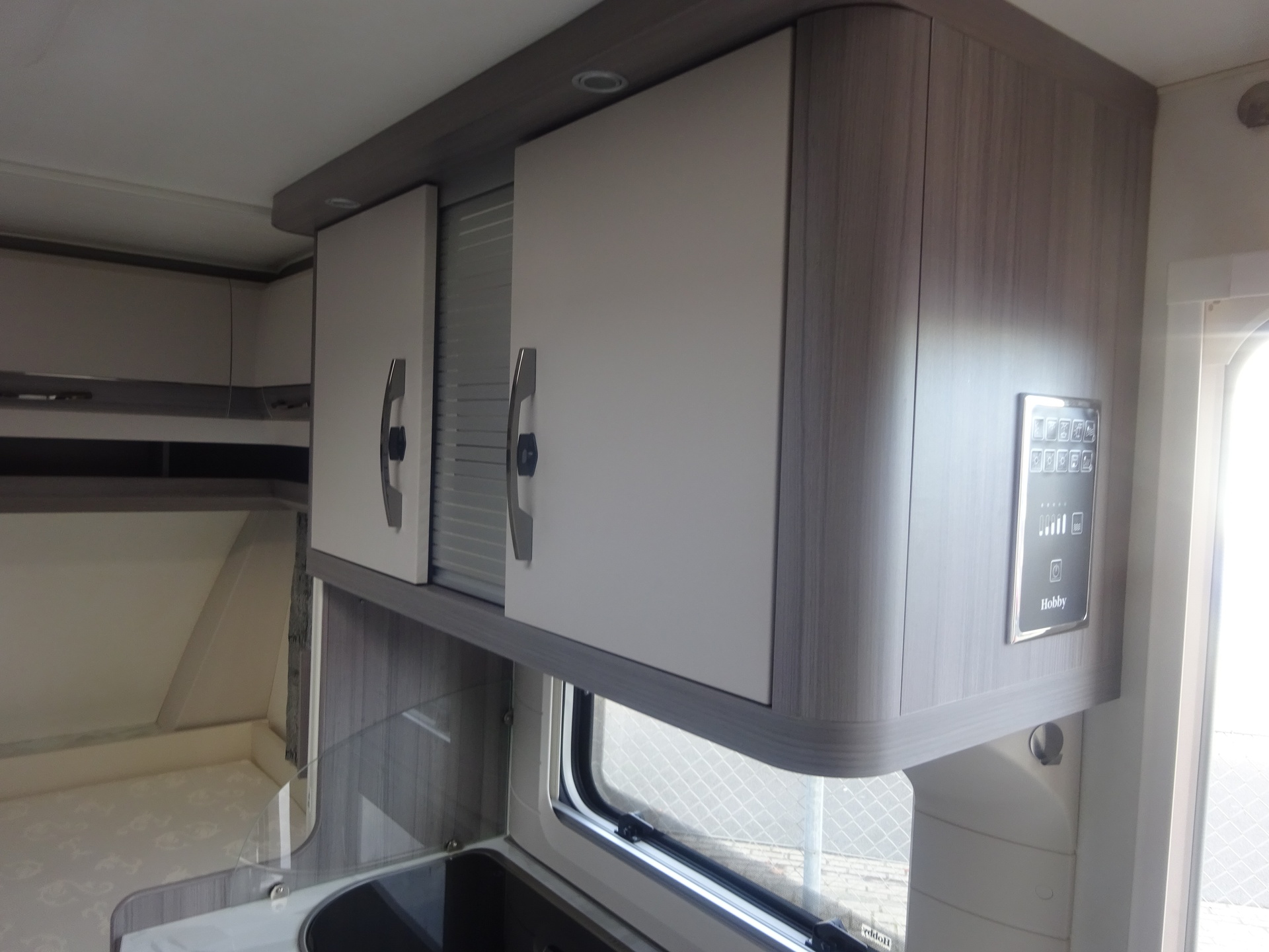 Hobby OnTour 390 SF Met Mover