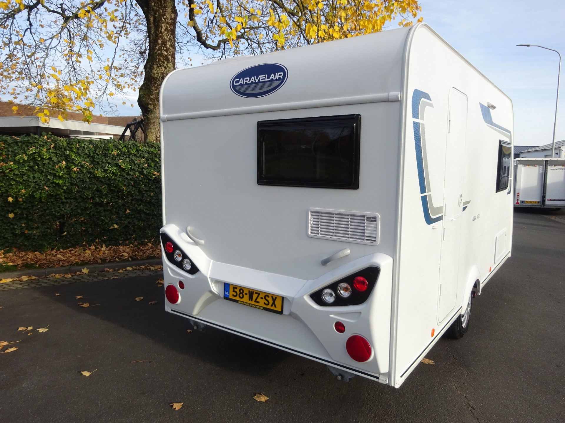 Caravelair Alba 400 SF Vast Bed + Mover