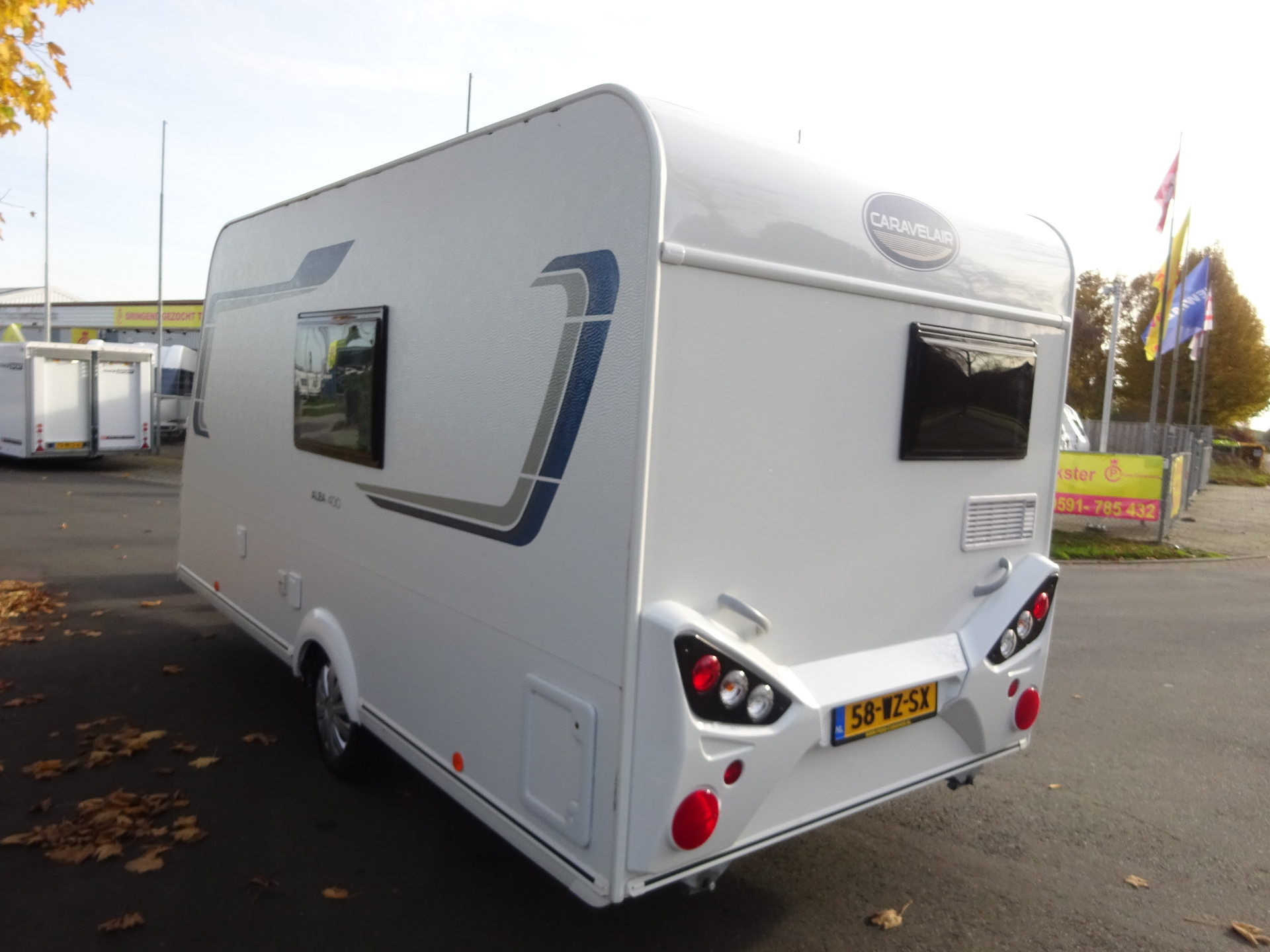 Caravelair Alba 400 SF Vast Bed + Mover