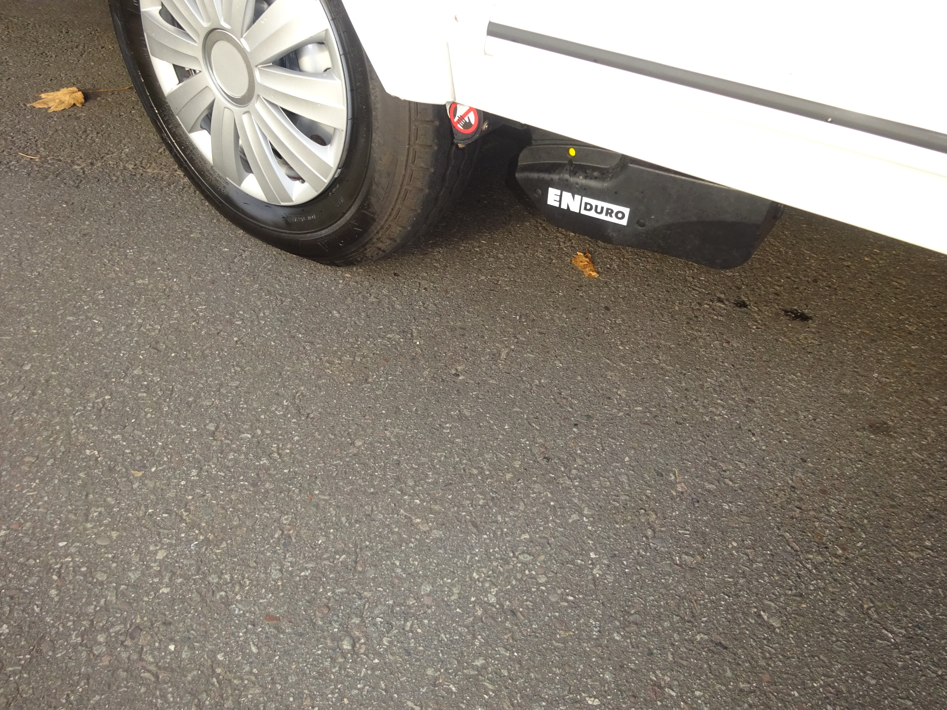 Caravelair Alba 400 SF Vast Bed + Mover