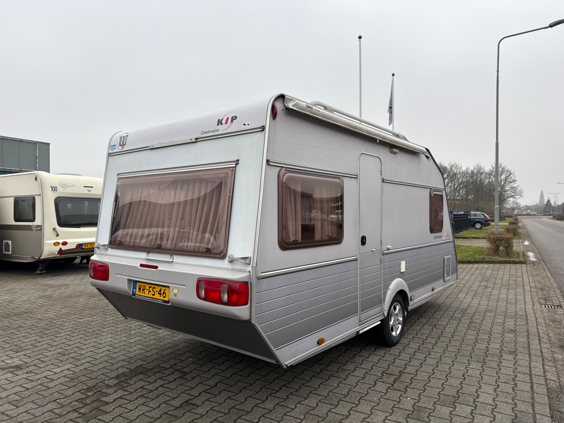 Kip Celebration 47 TDB truma mover 1e eigenaar