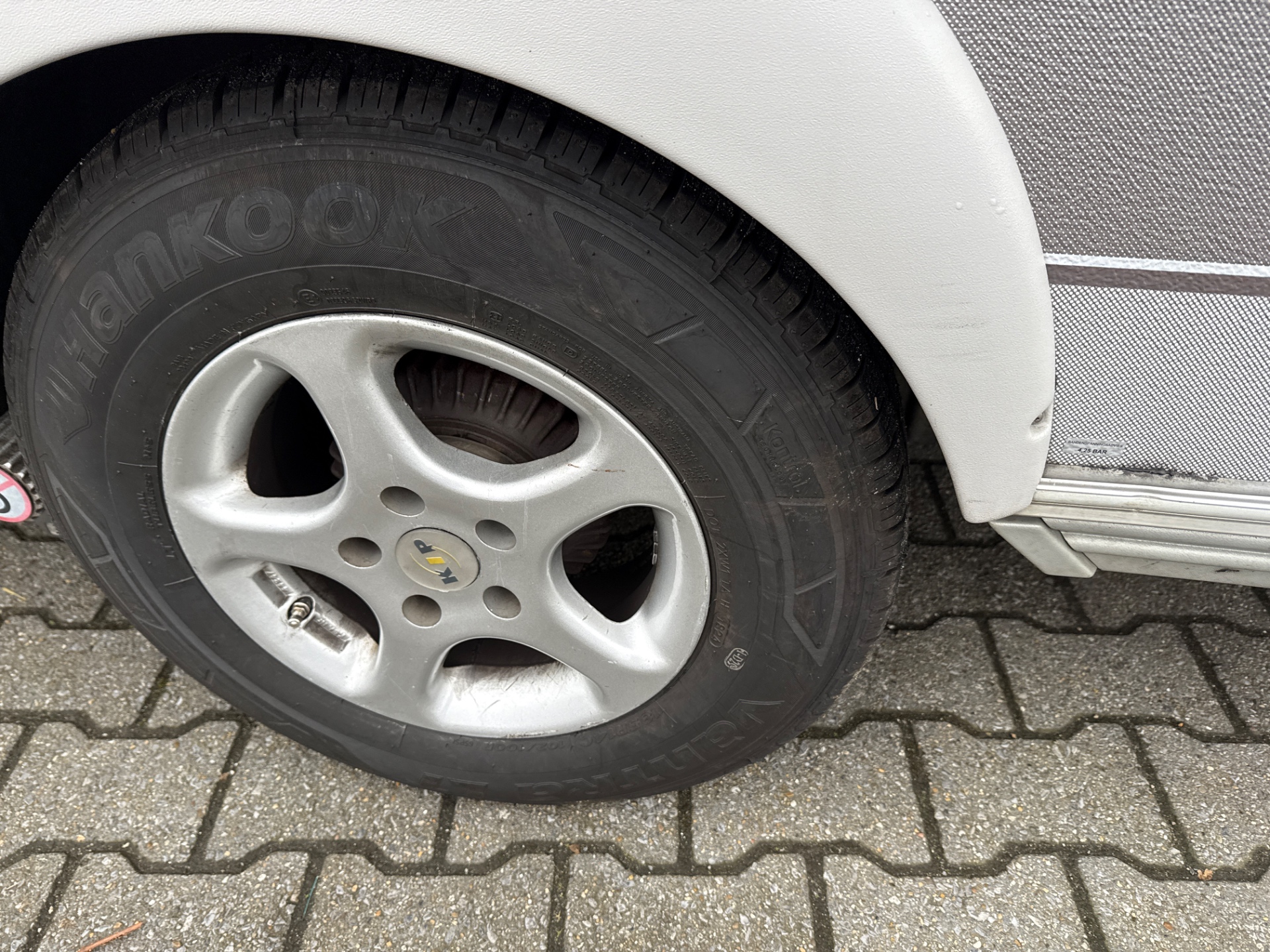 Kip Celebration 47 TDB truma mover 1e eigenaar