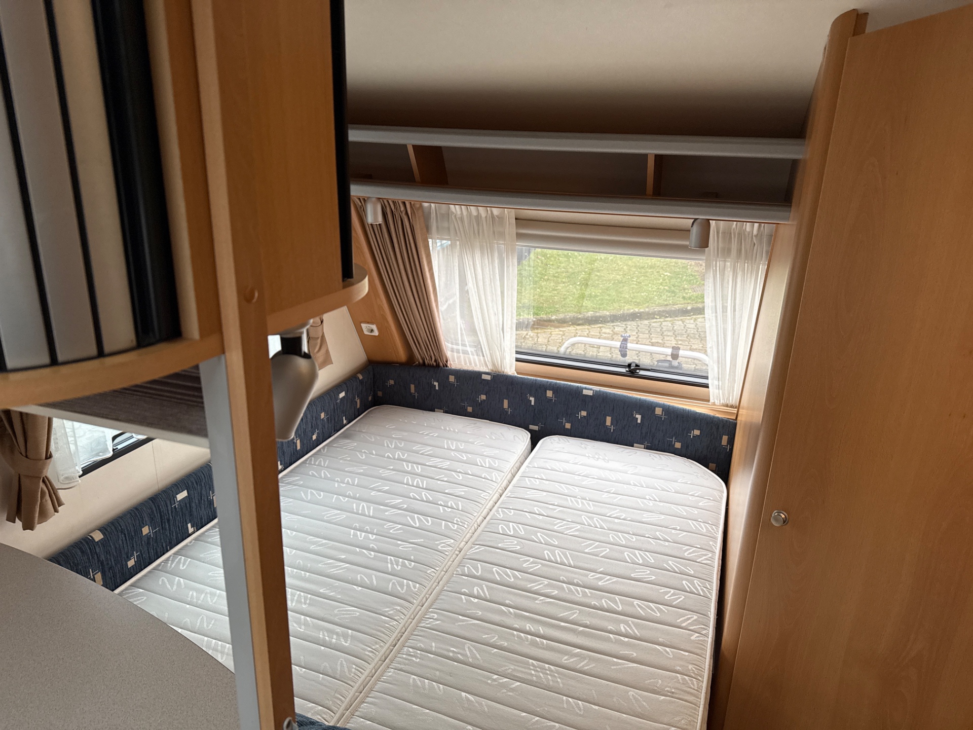 Kip Celebration 47 TDB truma mover 1e eigenaar