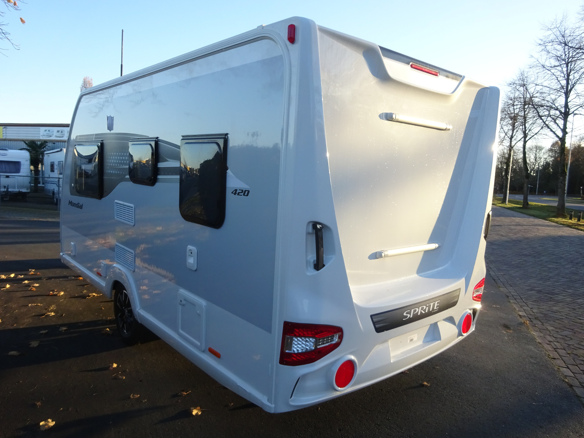 Sprite Mondial 420 SR Enkele Bedden Met Gratis Mover