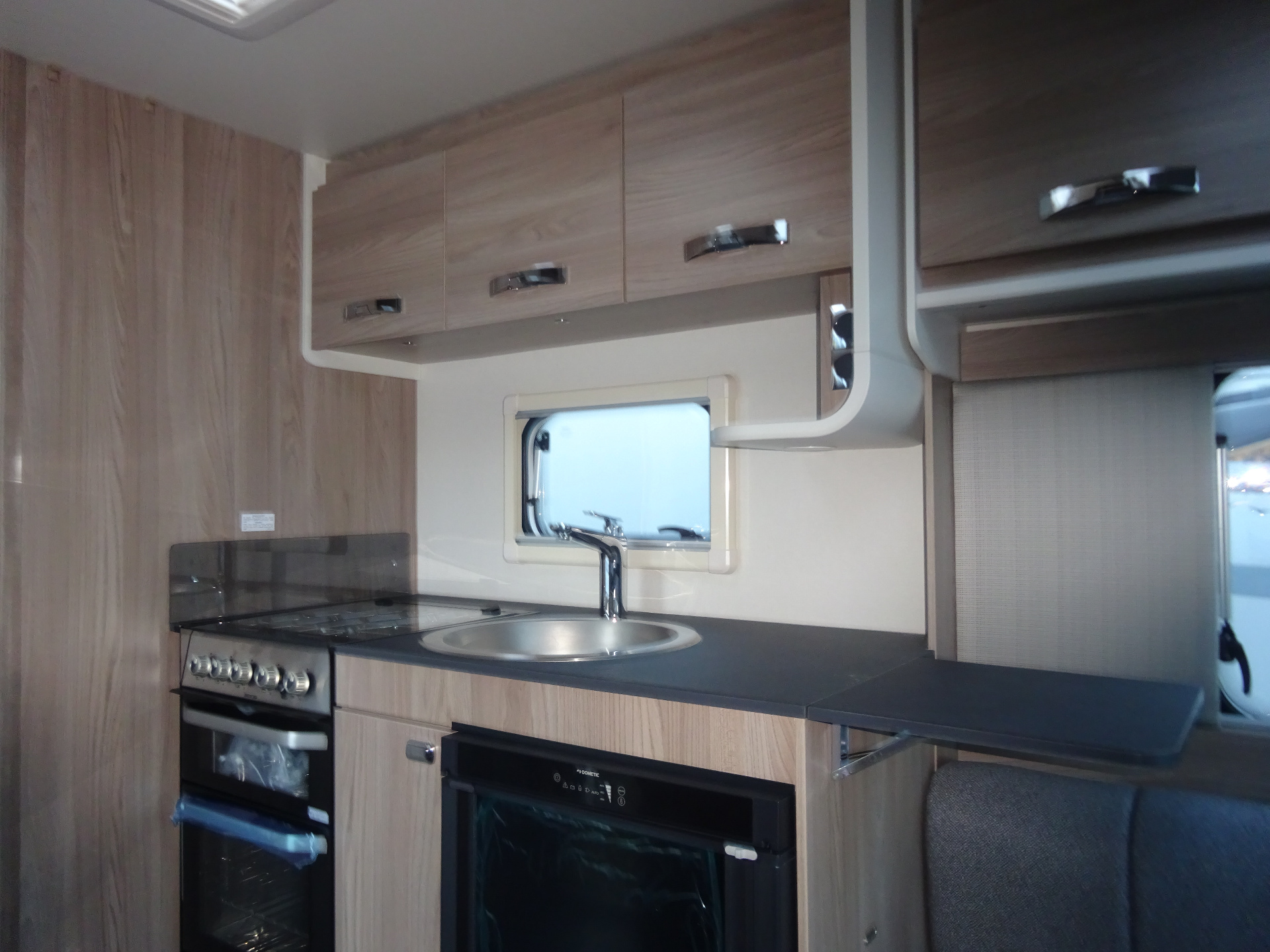 Sprite Mondial 420 SR Enkele Bedden Met Gratis Mover