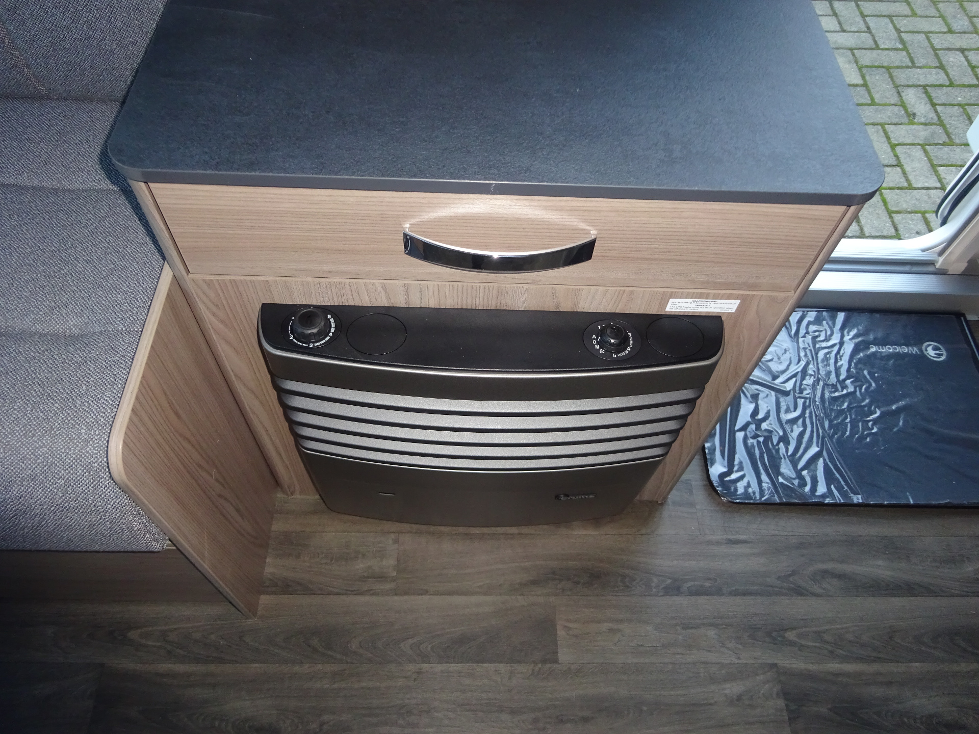 Sprite Mondial 420 SR Enkele Bedden Met Gratis Mover