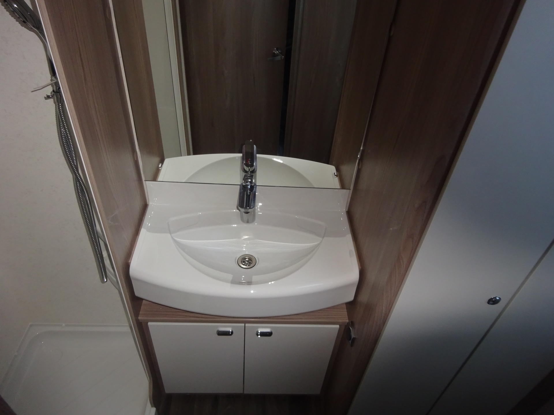 Sprite Mondial 420 SR Enkele Bedden Met Gratis Mover