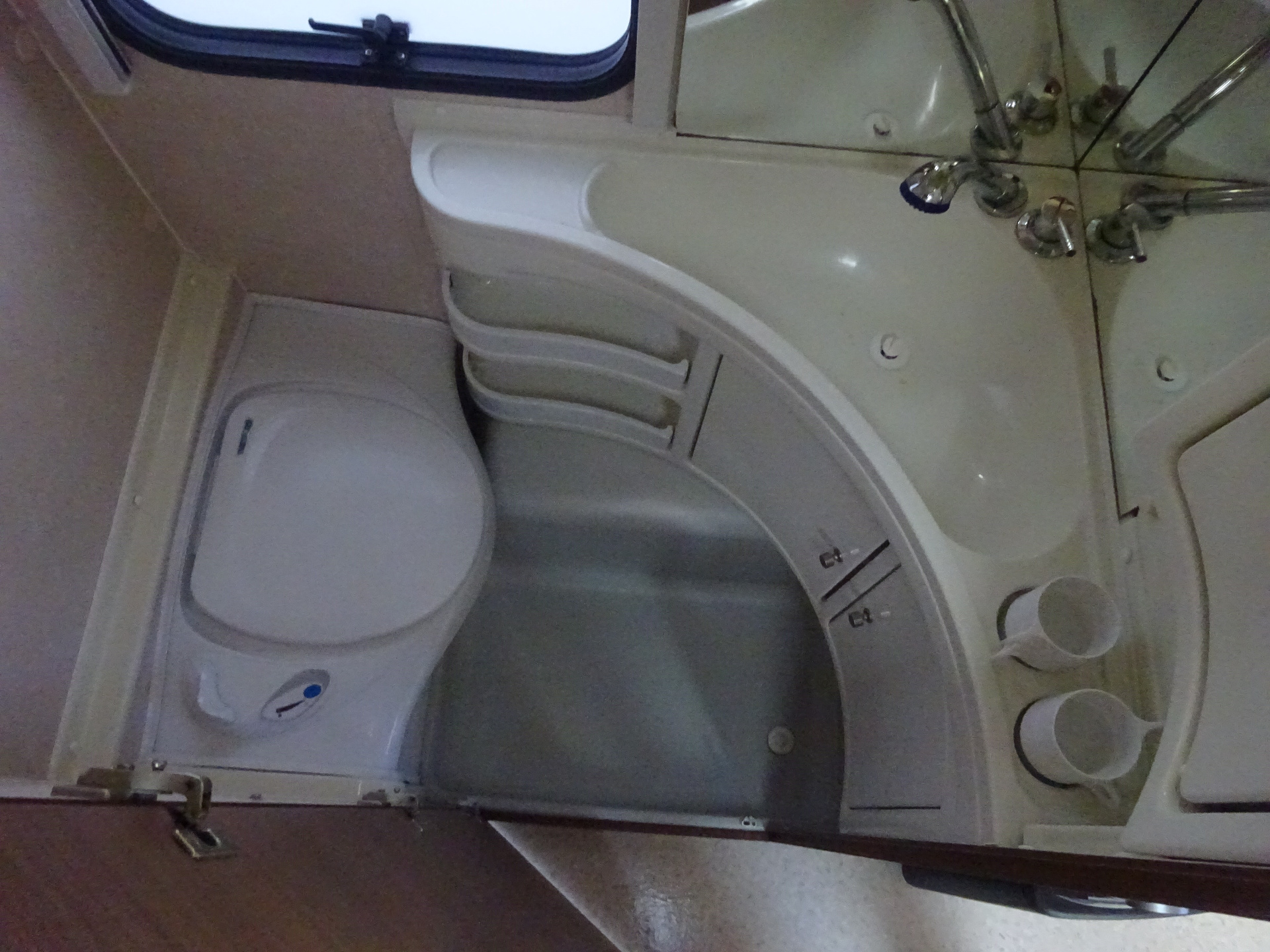 Adria Adiva 543 UL Enkele Bedden +Mover+Vaste Luifel