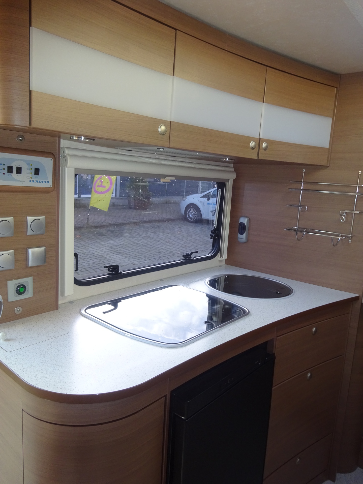 Adria Adiva 543 UL Enkele Bedden +Mover+Vaste Luifel