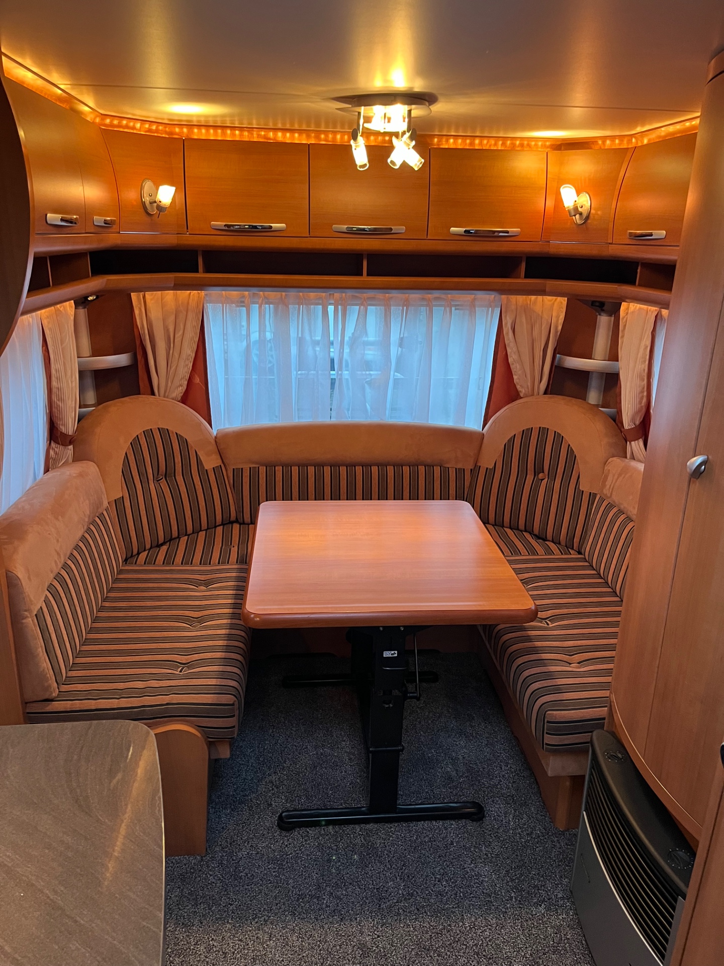 Hobby Excellent 495 UL Truma mover