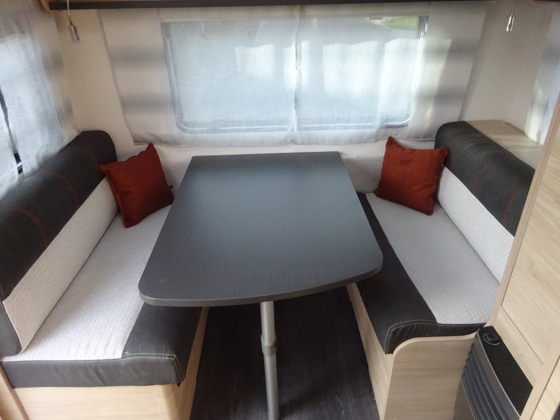 Caravelair Antares Titanium 450 Enkele Bedden+Mover