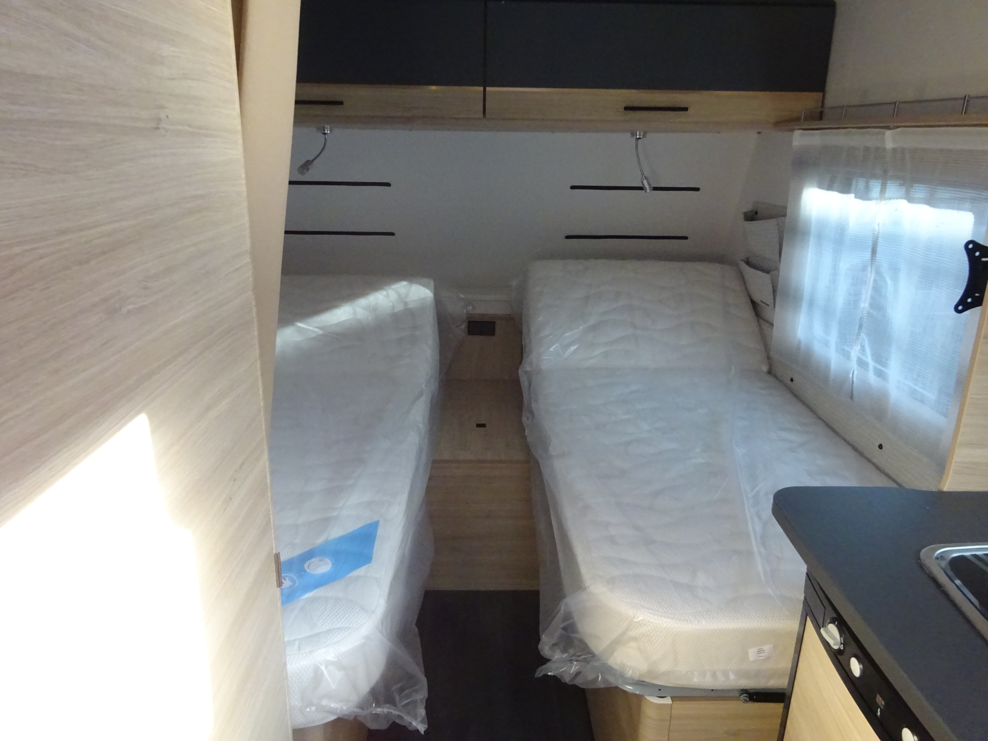 Caravelair Antares Titanium 450 Enkele Bedden+Mover