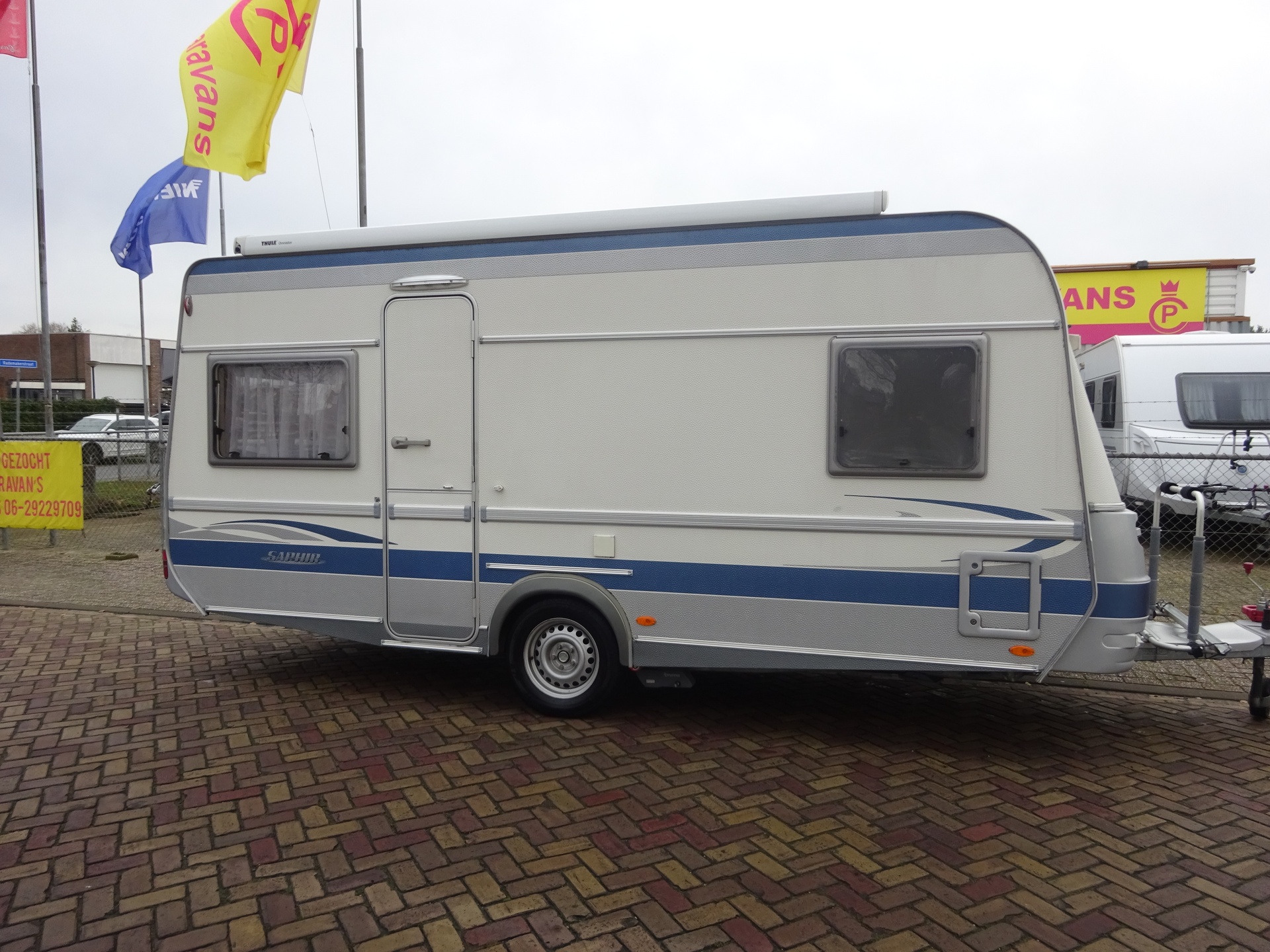 Fendt Saphir 470 Met Vaste Luifel en Mover