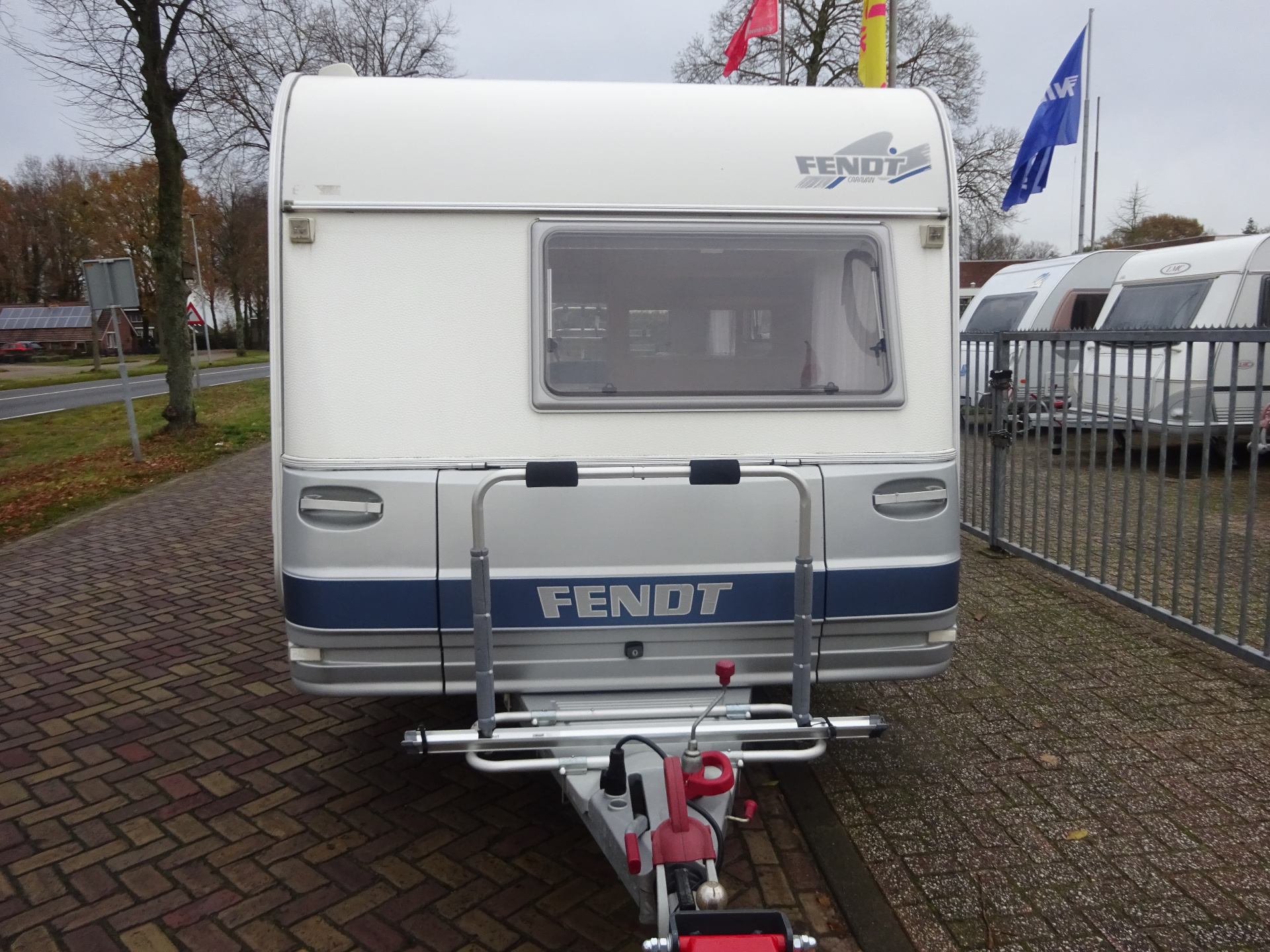 Fendt Saphir 470 Met Vaste Luifel en Mover