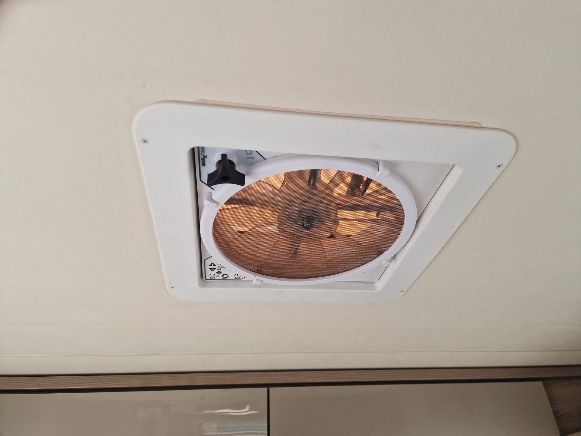 Lmc Element T668G  2020 automaat E&P Levelsysteem 