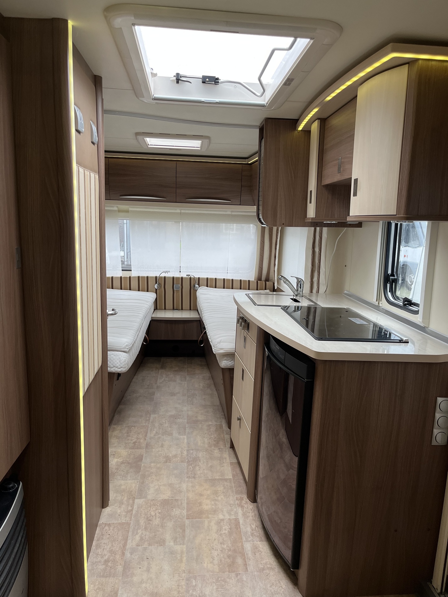 Burstner Averso 535 TL met Mover