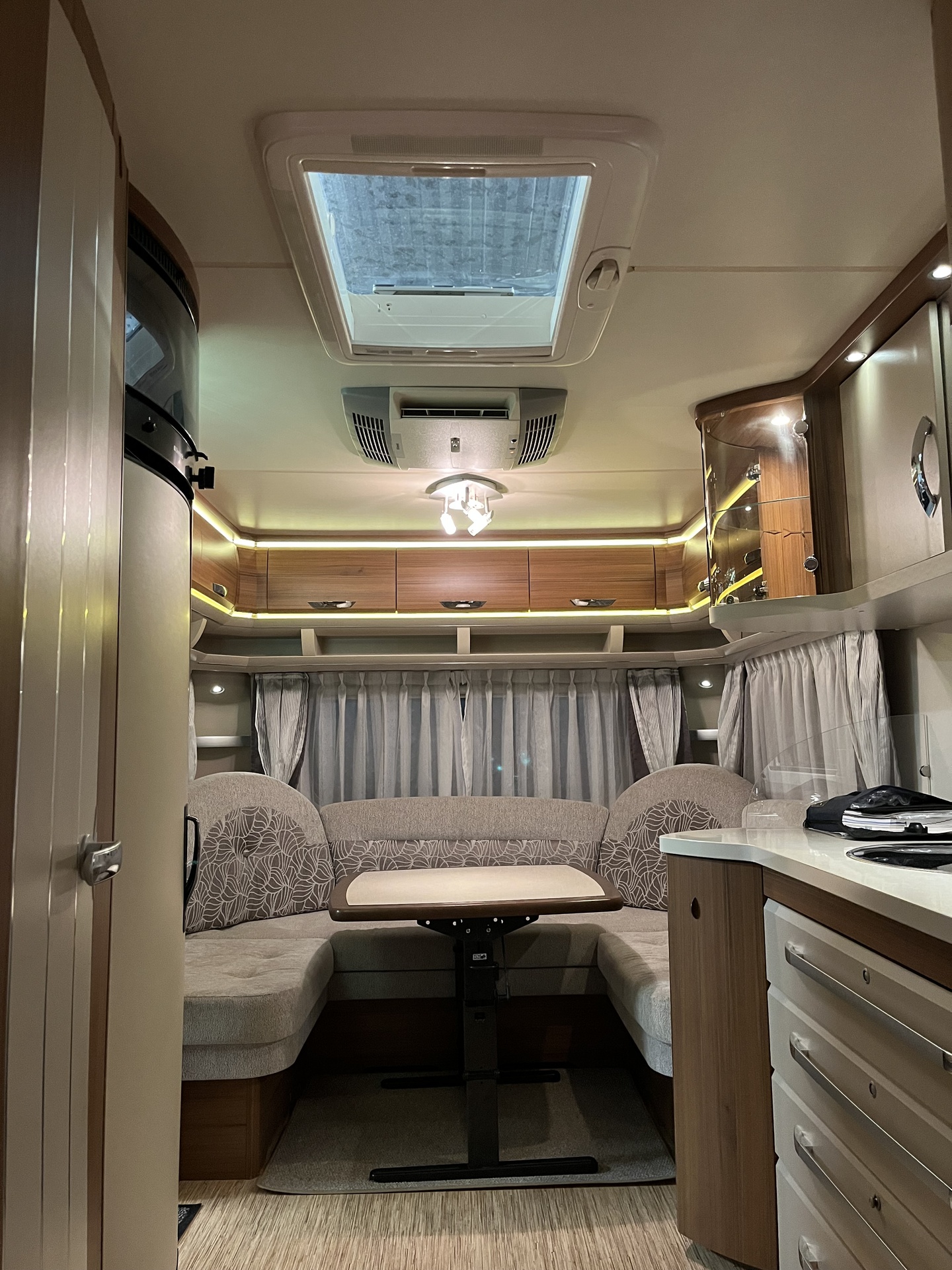 HOBBY 560 UL PREMIUM vol optie