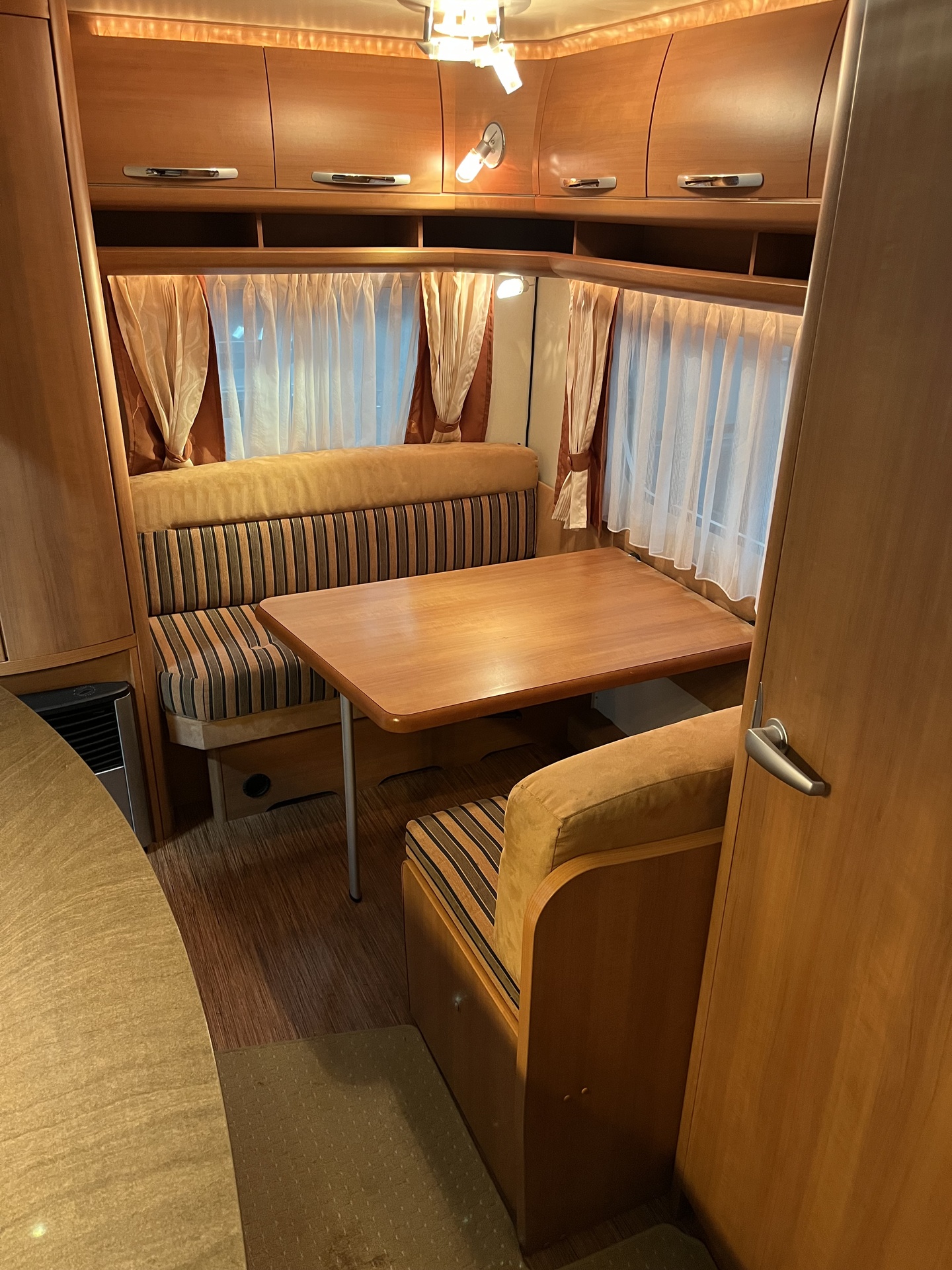 Hobby 440 SF Excellent met Mover