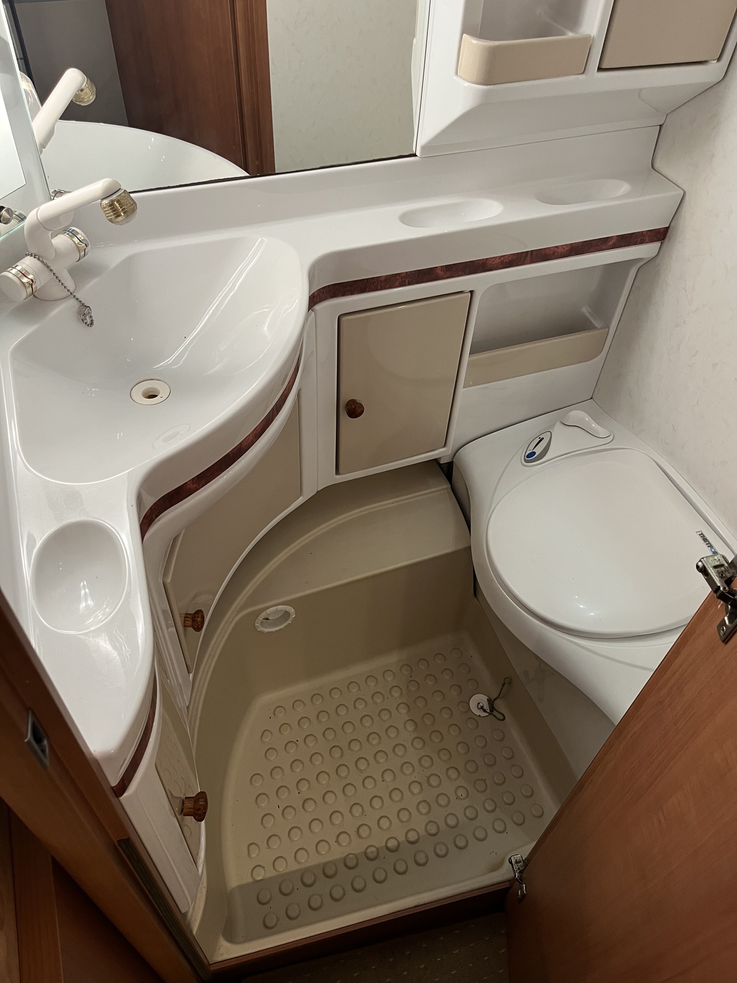 Hobby 440 SF Excellent met Mover