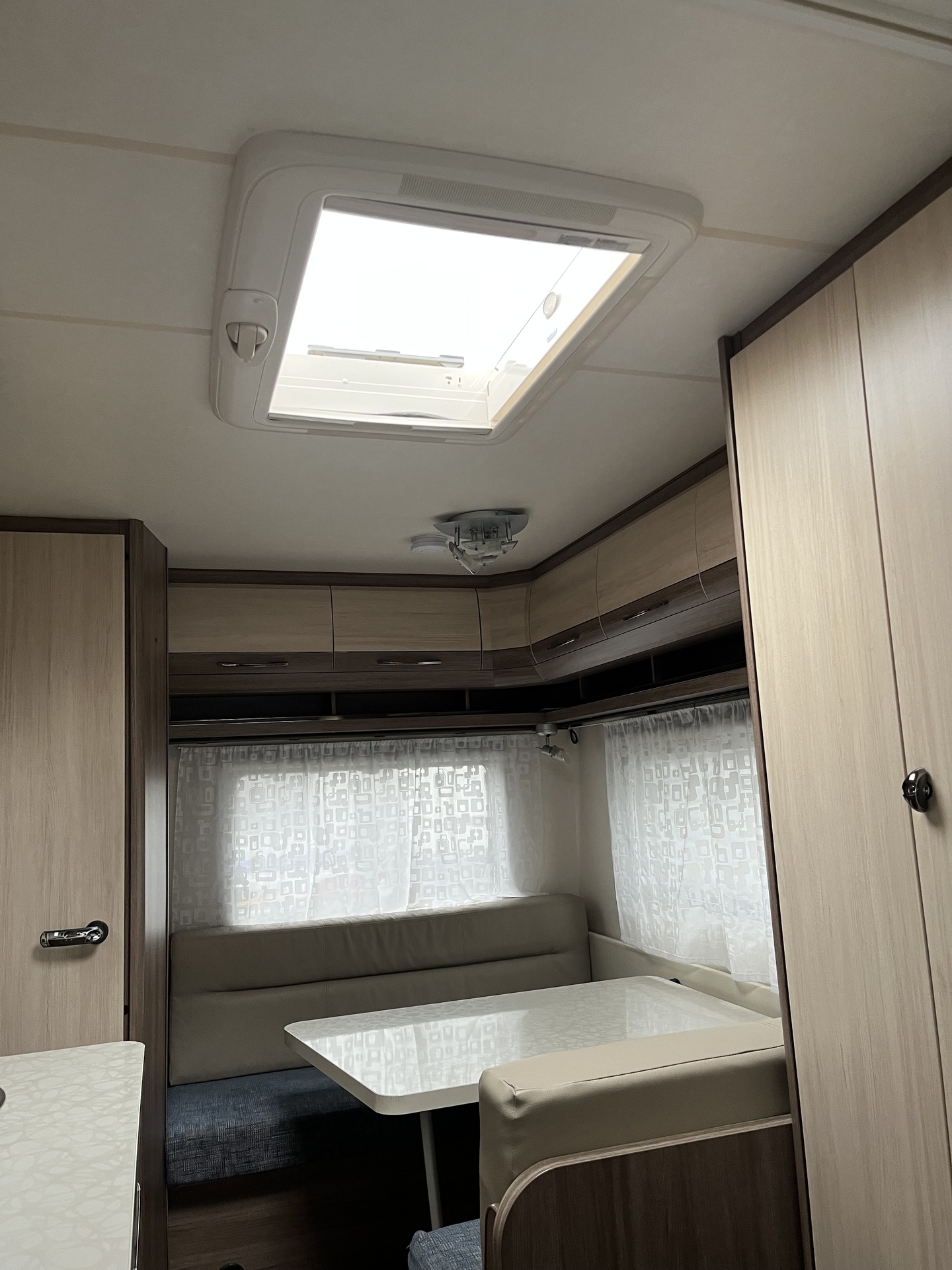 Hobby 400 SF de luxe en zeer compleet