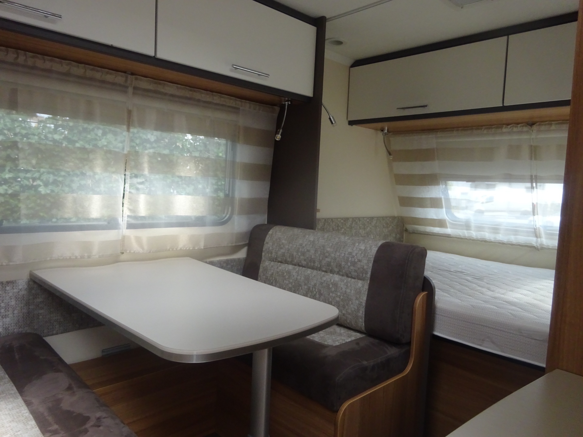 Sterckeman Starlett 420 Comfort Met Vaste Luifel