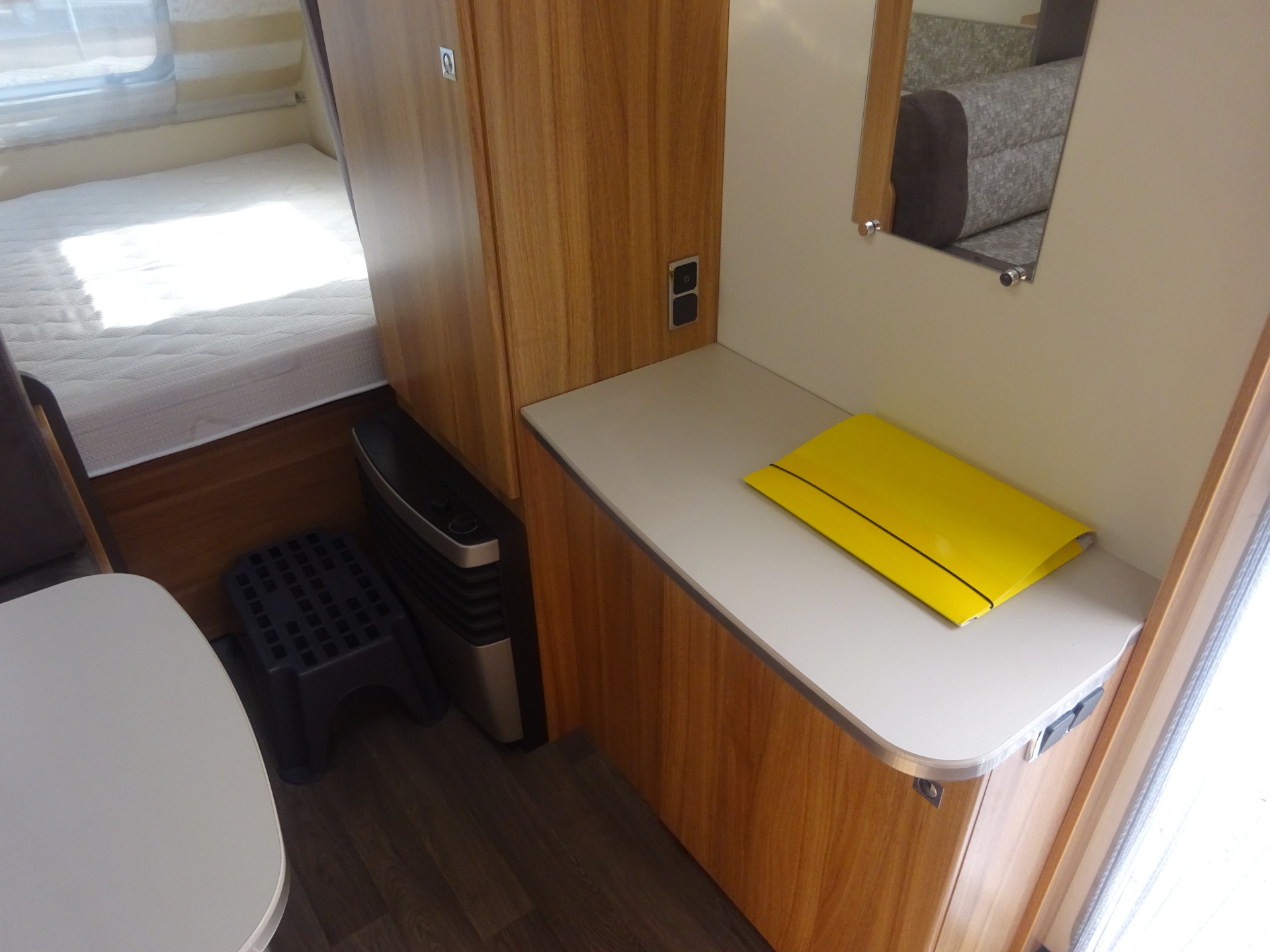 Sterckeman Starlett 420 Comfort Met Vaste Luifel