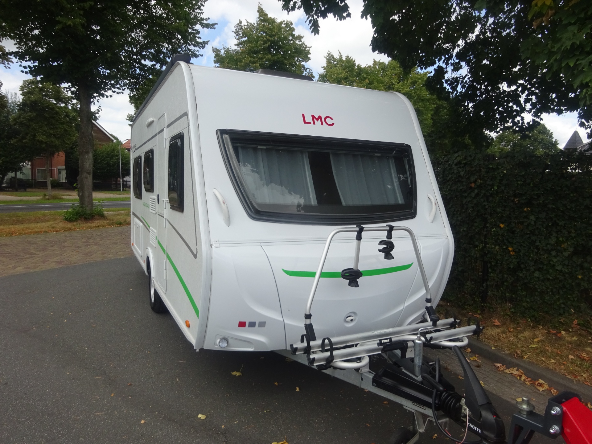 Lmc Sassino 460 LU Enkele Bedden/Vaste Luifel