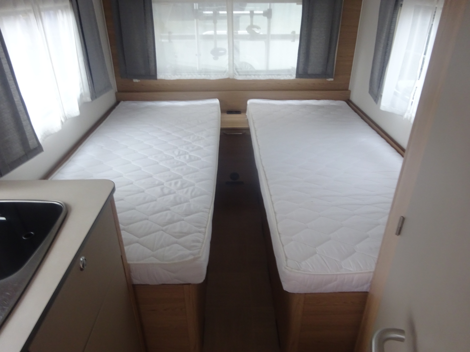 Lmc Sassino 460 UL Enkele Bedden+Mover+Voortent