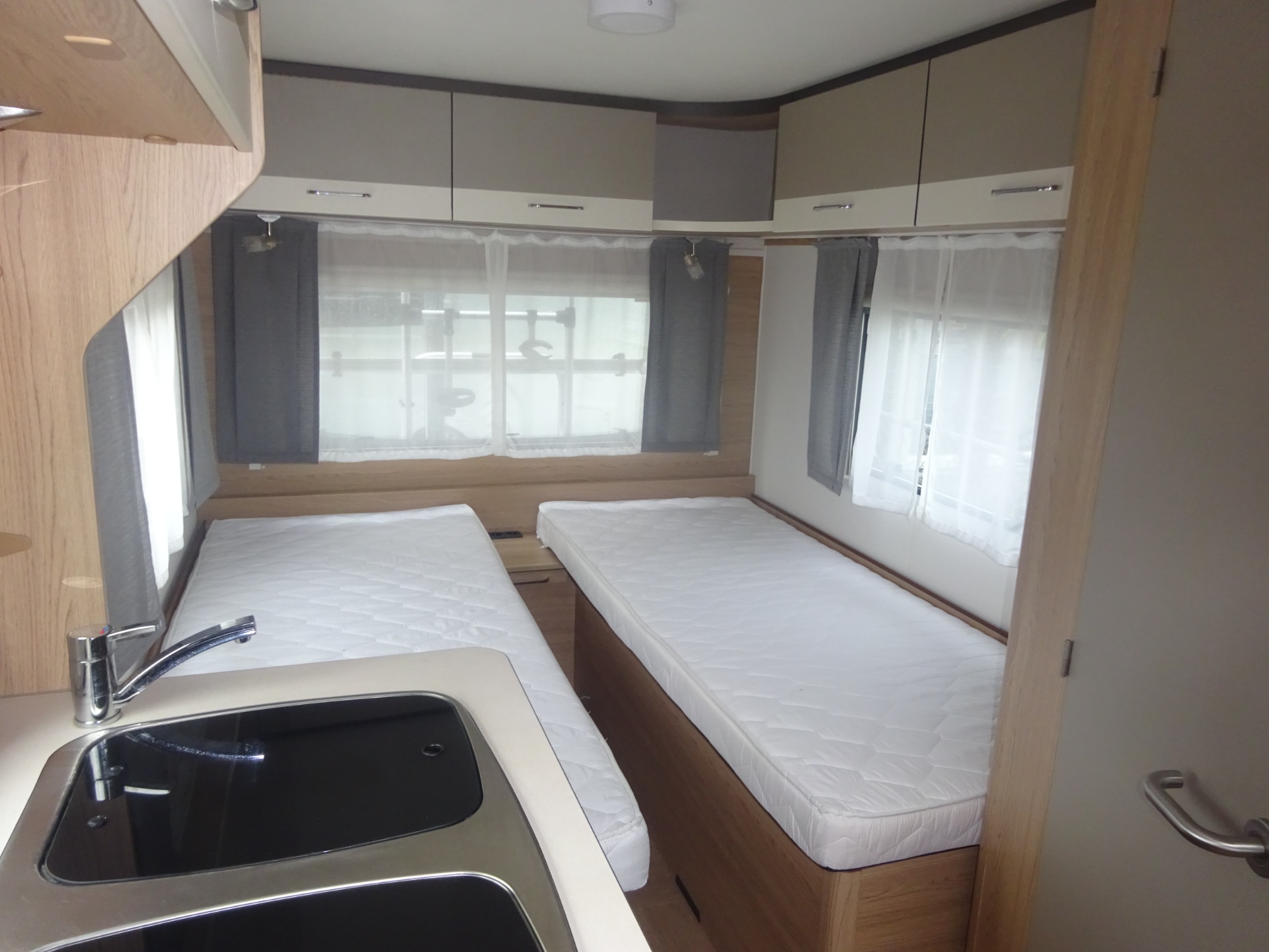 Lmc Sassino 460 UL Enkele Bedden+Mover+Voortent