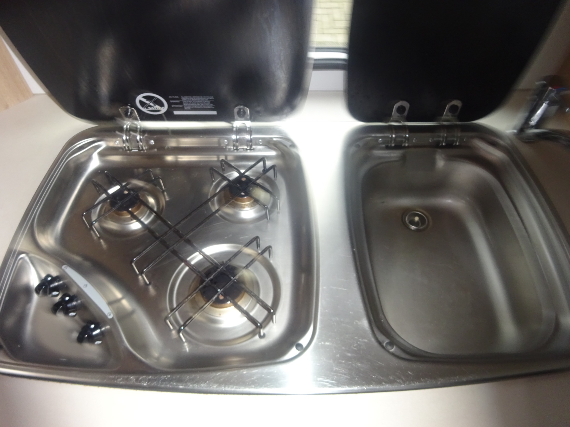 Lmc Sassino 460 UL Enkele Bedden+Mover+Voortent