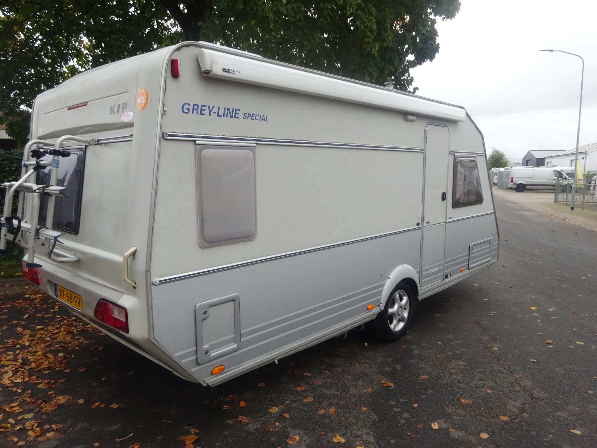 Kip Greyline 50TDB Met Vaste Luifel