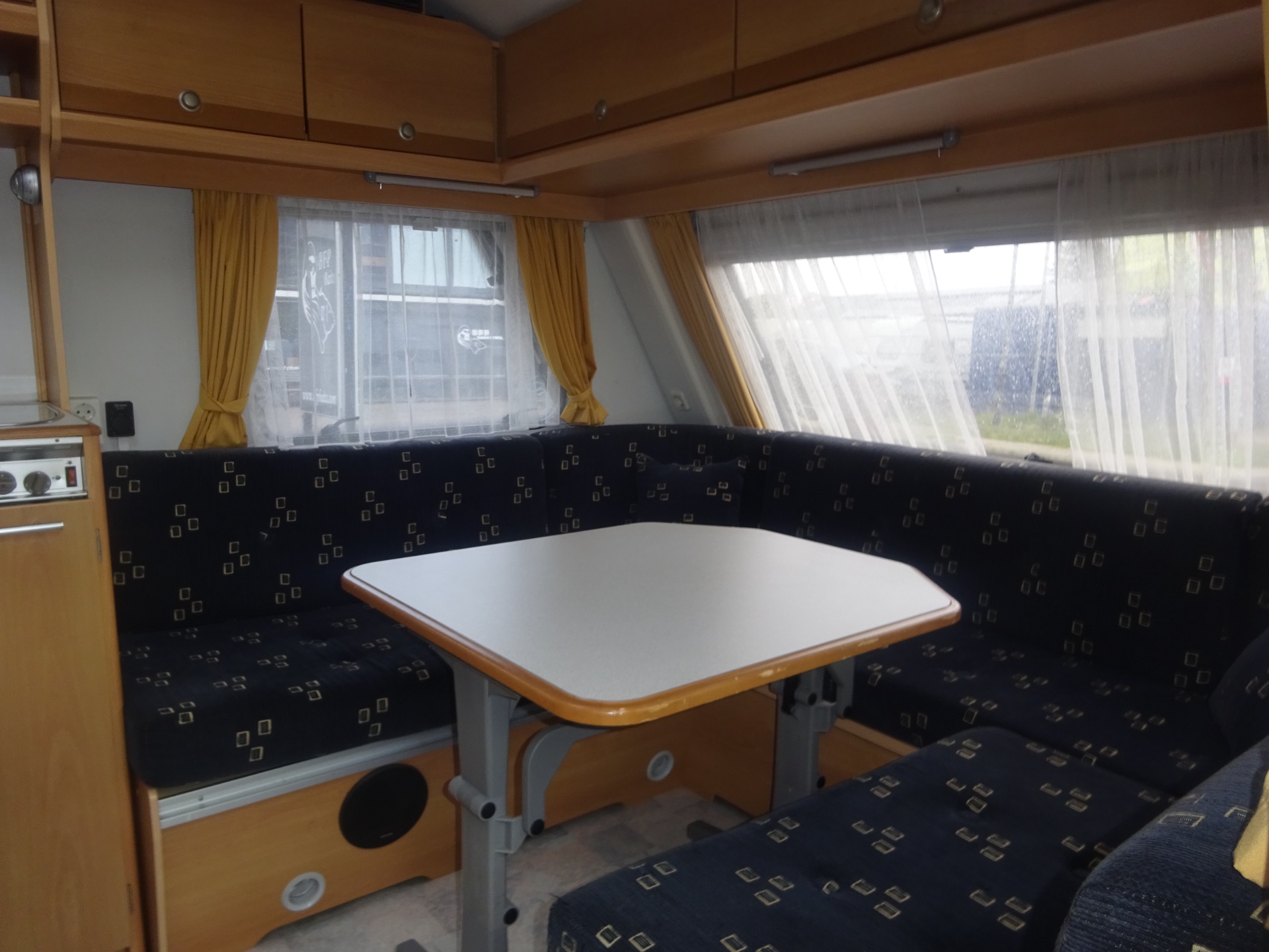 Kip Greyline 50TDB Met Vaste Luifel