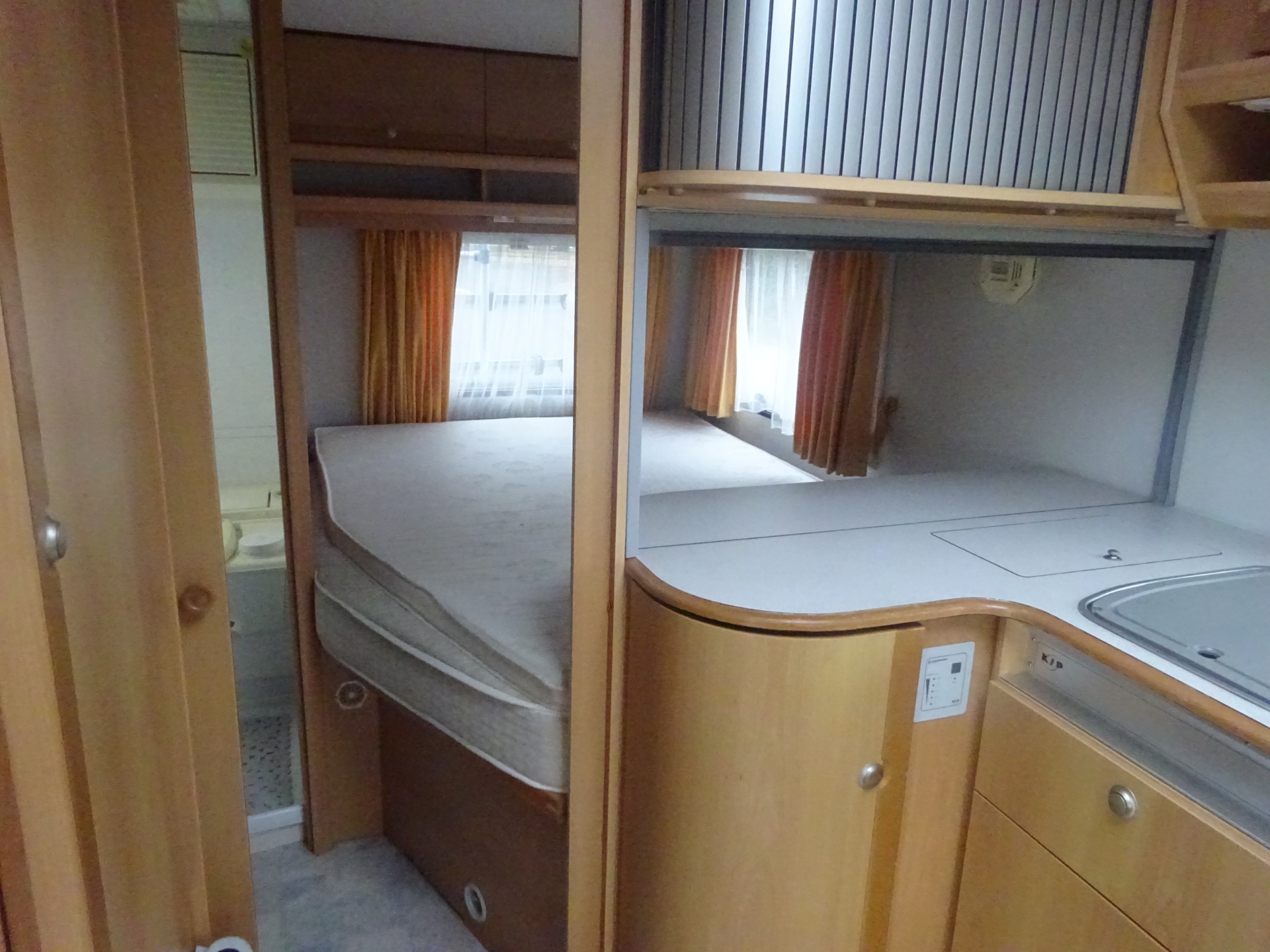 Kip Greyline 50TDB Met Vaste Luifel