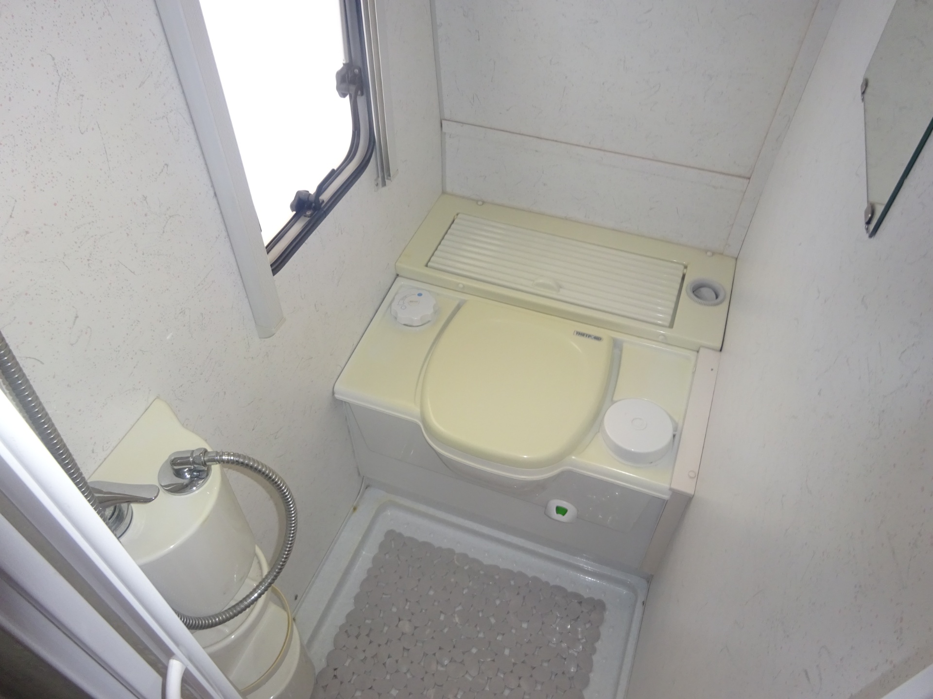 Kip Greyline 50TDB Met Vaste Luifel