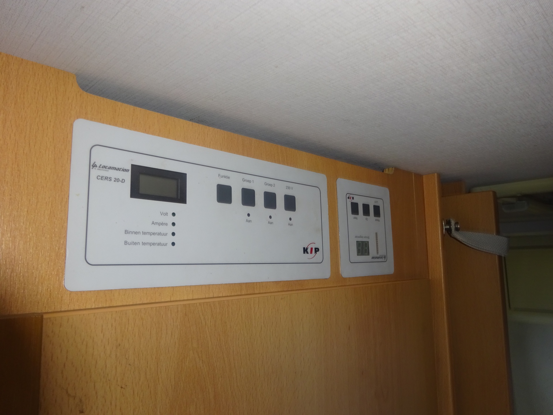 Kip Greyline 50TDB Met Vaste Luifel