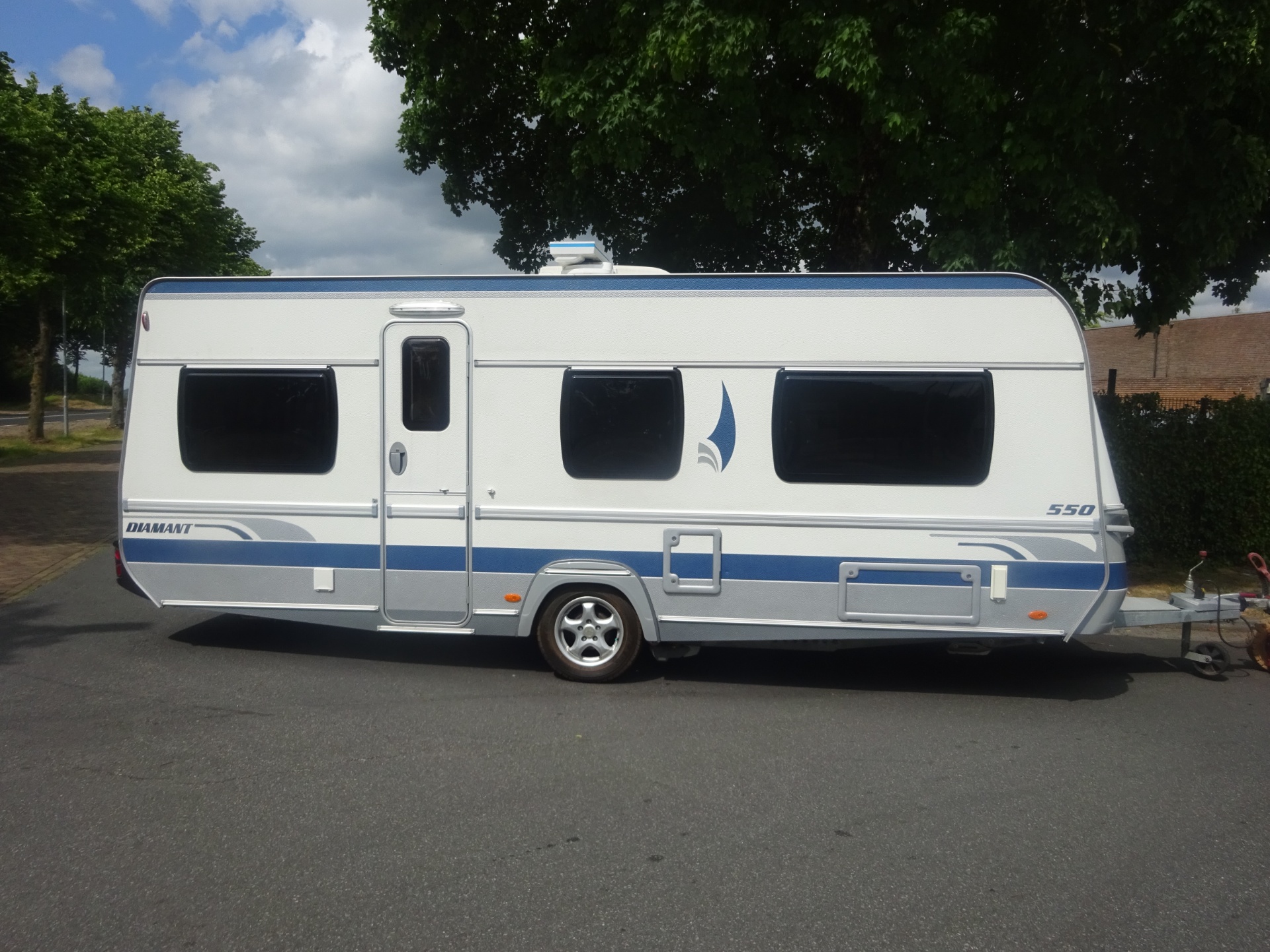 Fendt Diamant 550TG Enkele Bedden + Mover+ Airco
