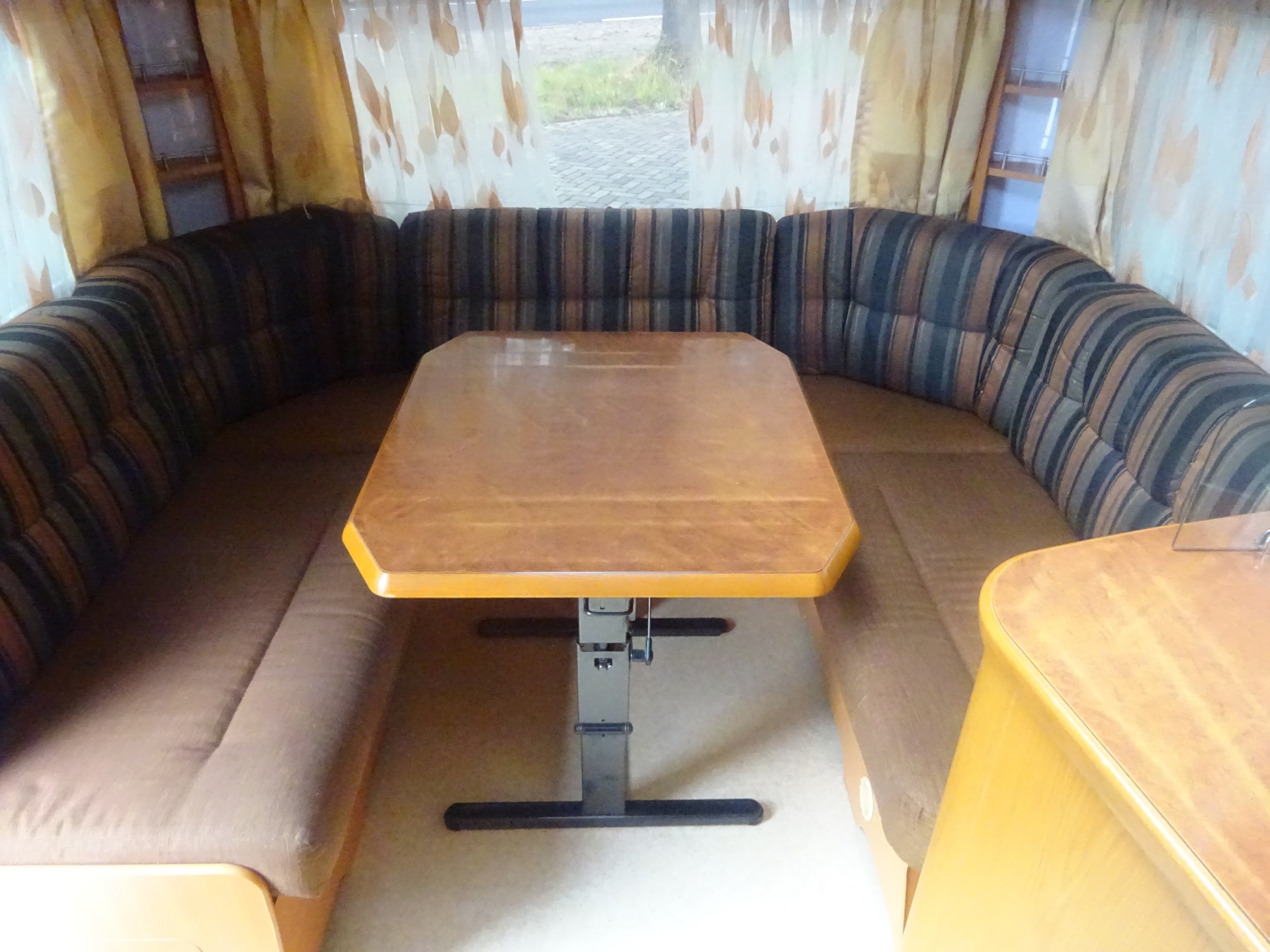 Fendt Diamant 550TG Enkele Bedden + Mover+ Airco