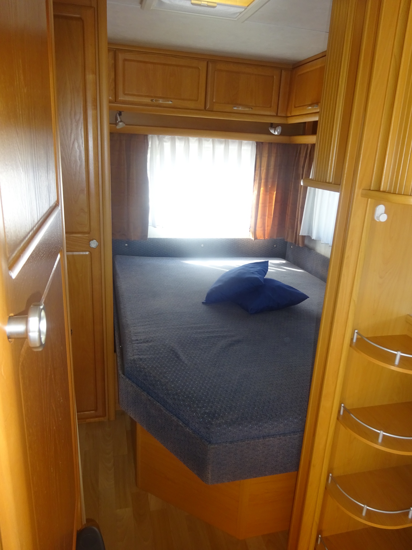 Wilk Blue star 470 Met Frans Bed en Rondzit #NIEUWSTAAT#