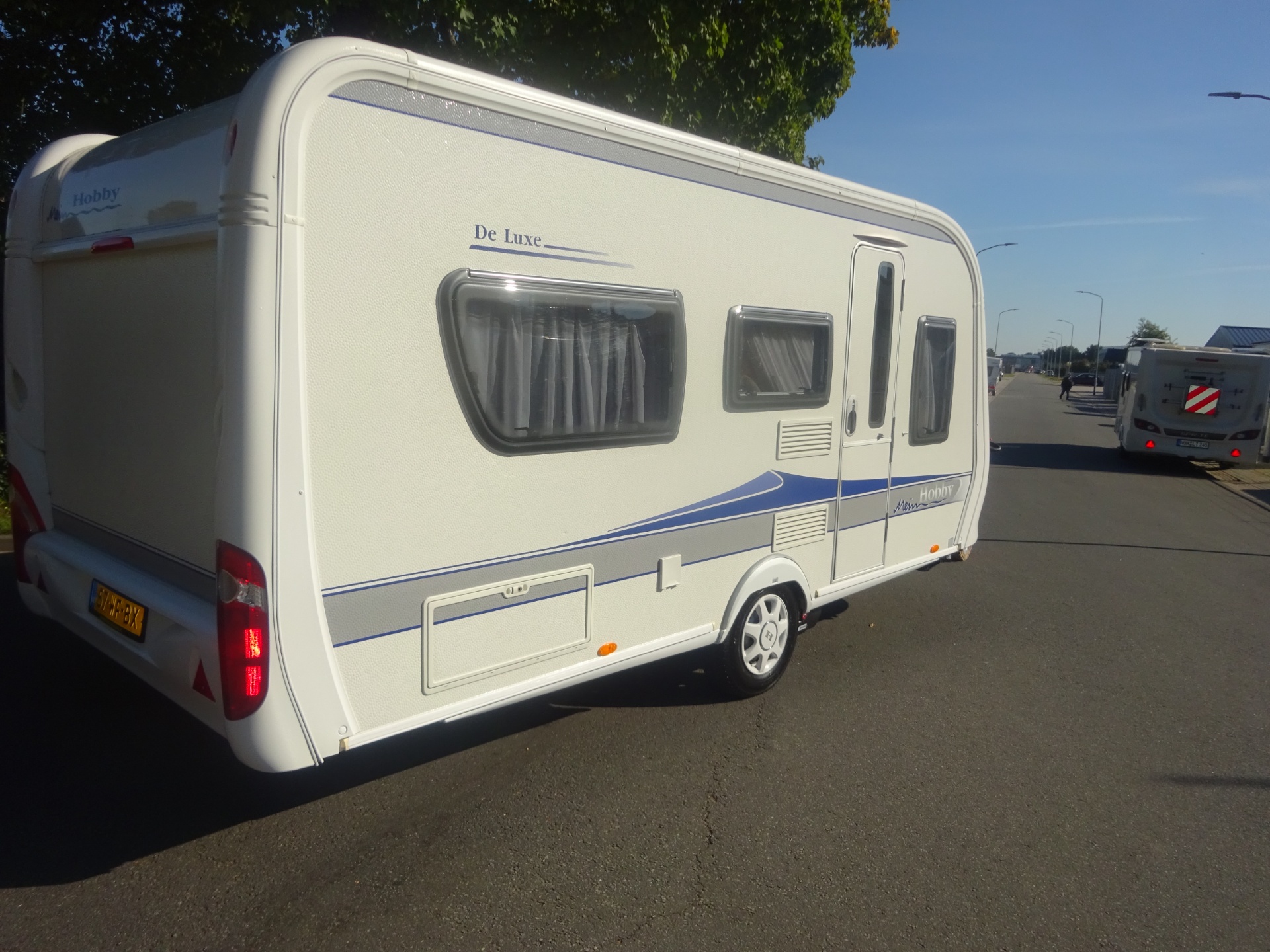 Hobby De luxe 460 LUEnkele Bedden+Rondzit+Mover